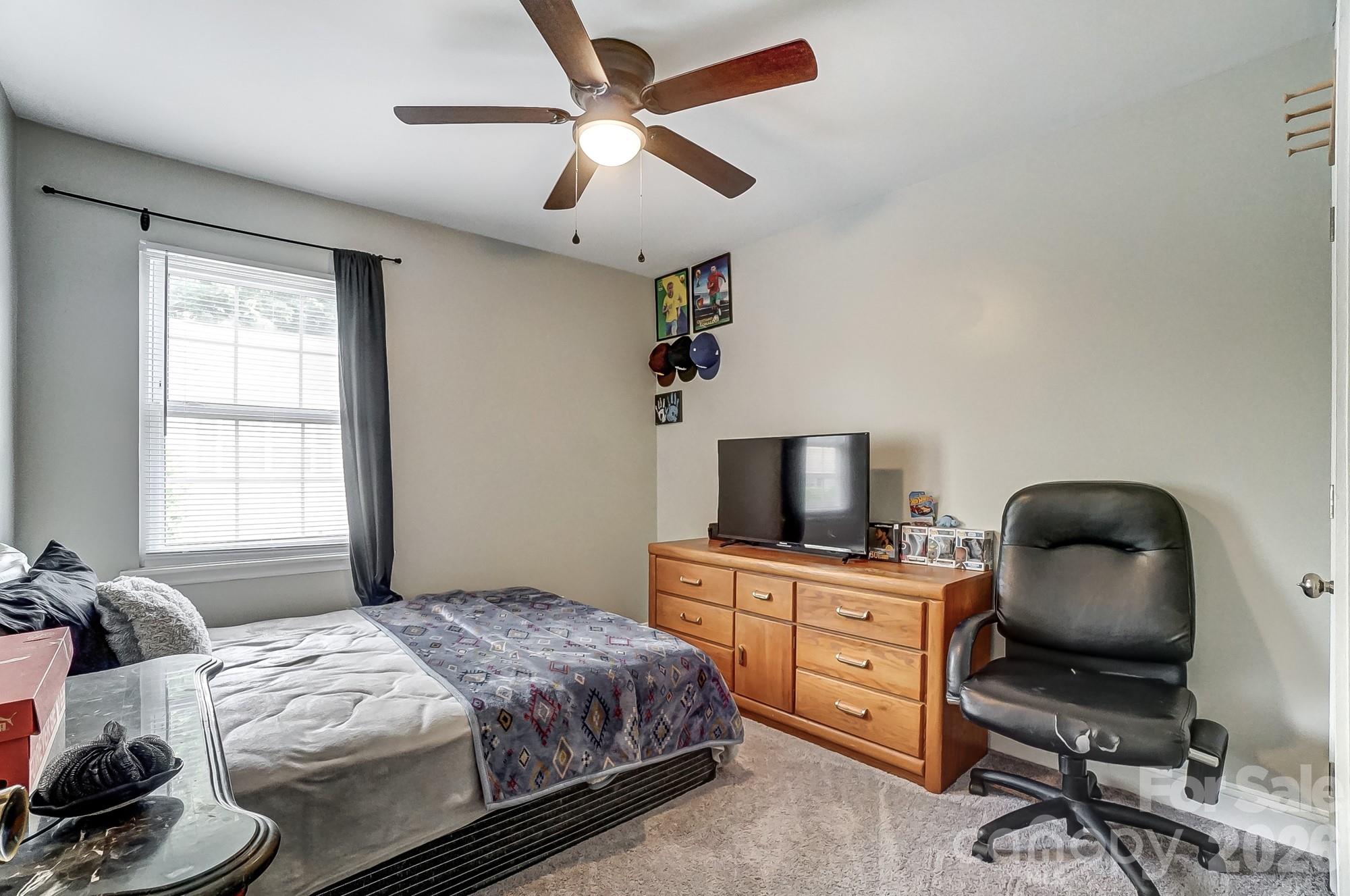 8518 Castle Pine Court — Charlotte