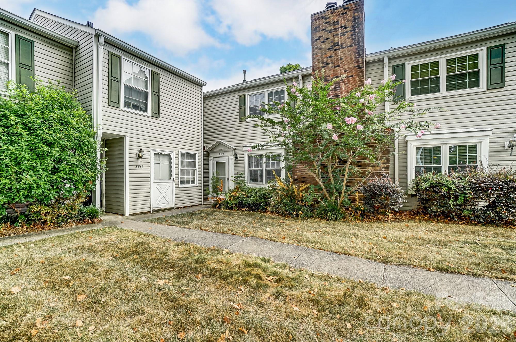 8518 Castle Pine Court — Charlotte