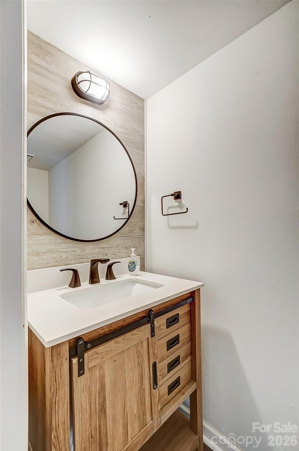 8518 Castle Pine Court — Charlotte