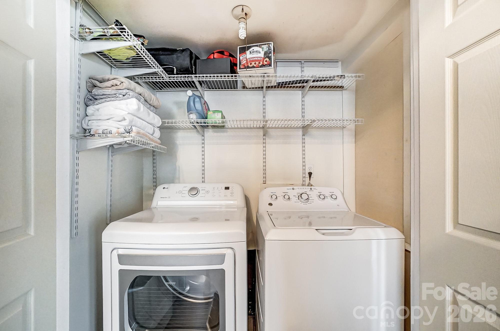 8518 Castle Pine Court — Charlotte