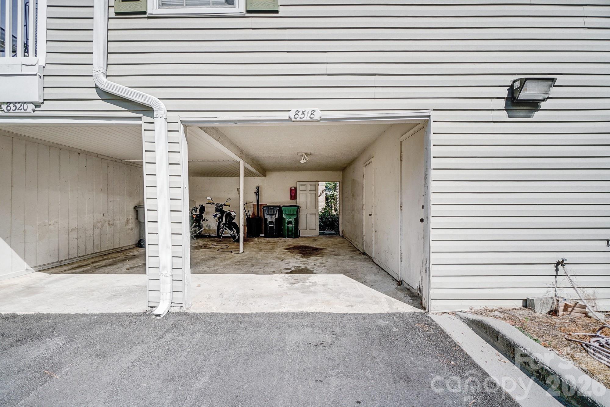 8518 Castle Pine Court — Charlotte