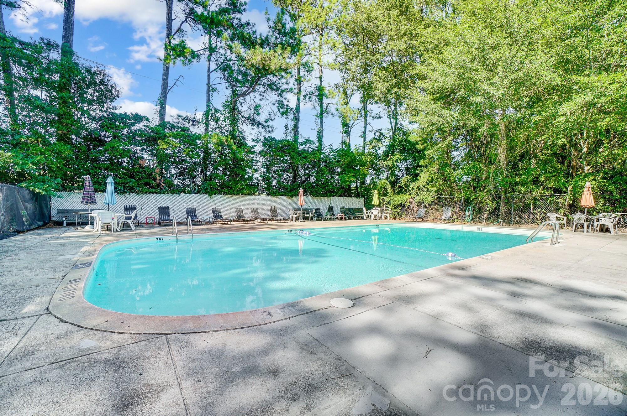 8518 Castle Pine Court — Charlotte