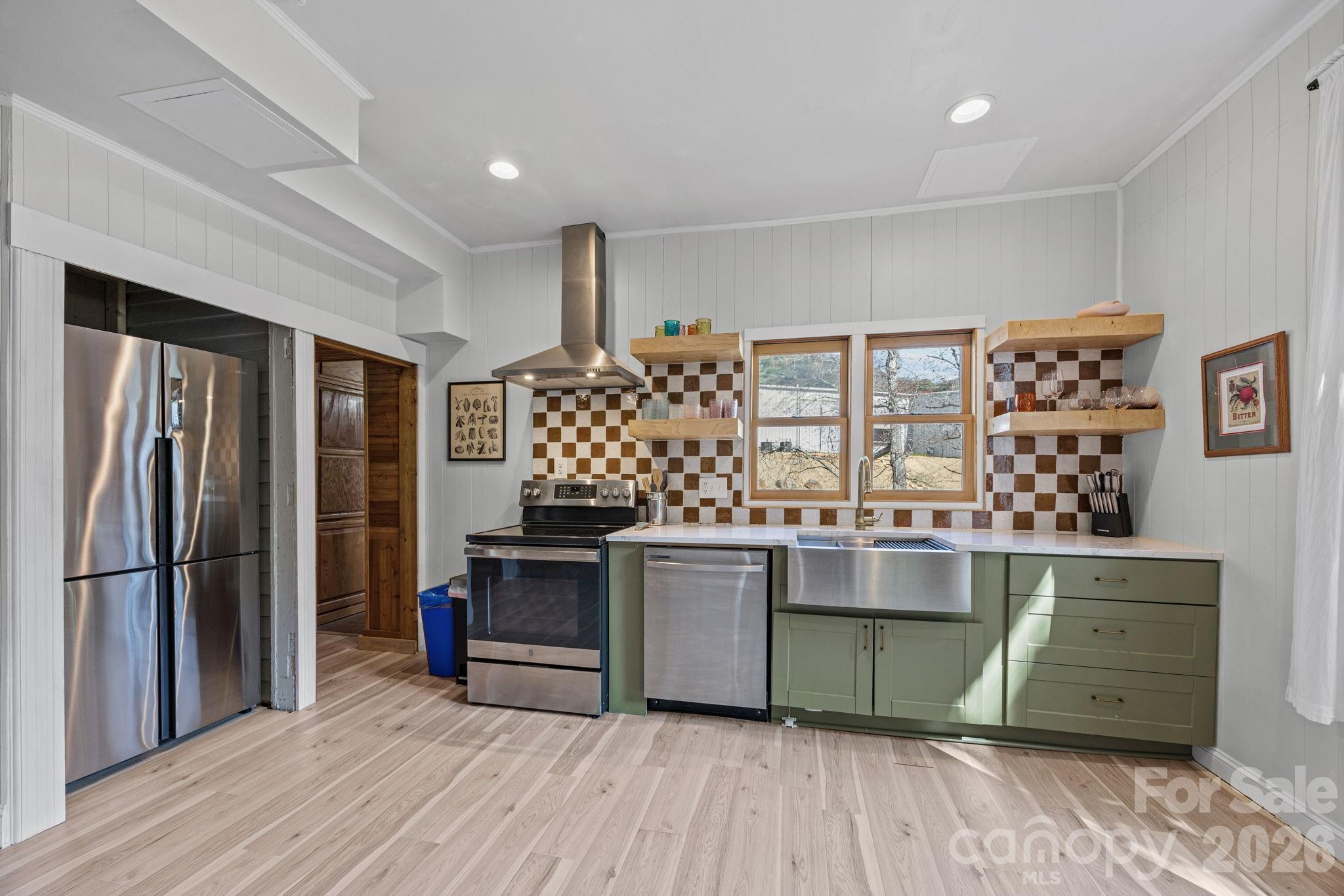 615 Rose Hill Road — Asheville