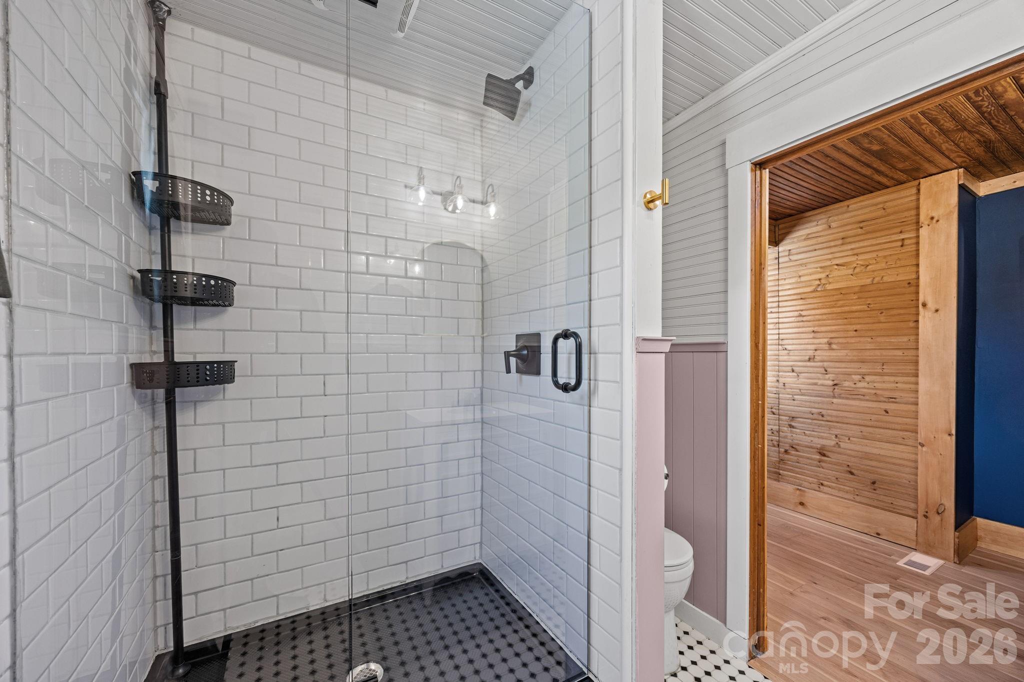 615 Rose Hill Road — Asheville