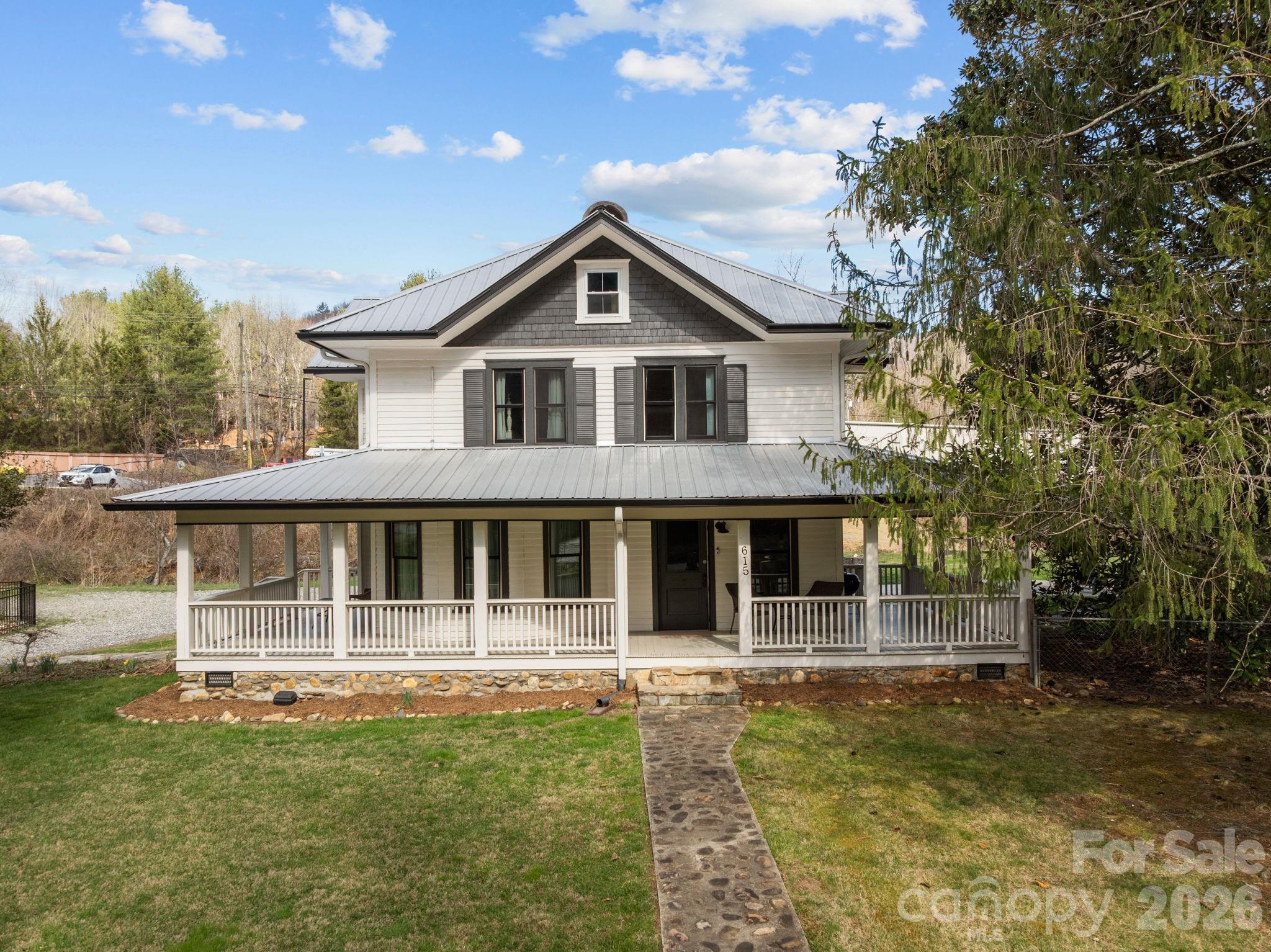 615 Rose Hill Road — Asheville