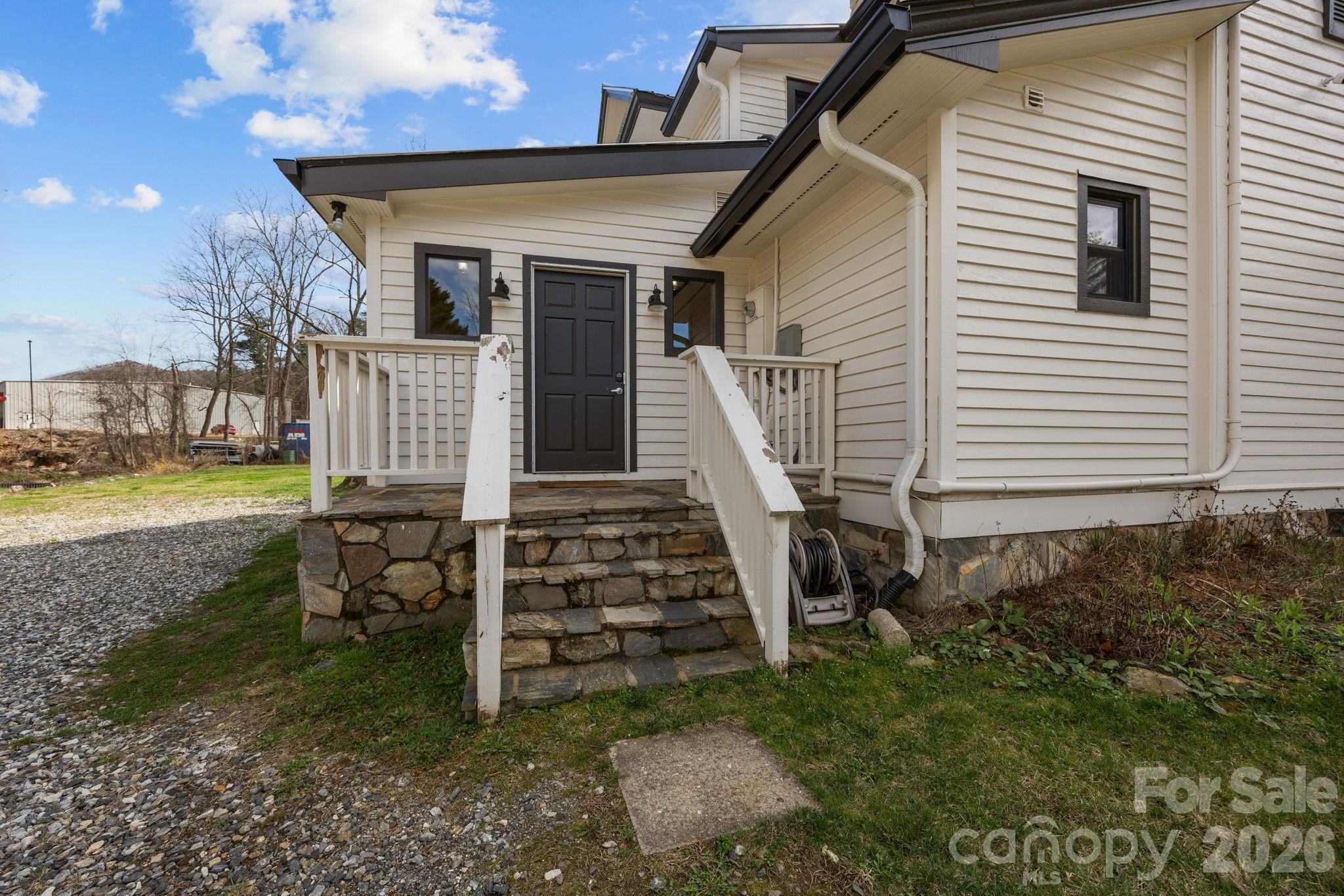 615 Rose Hill Road — Asheville