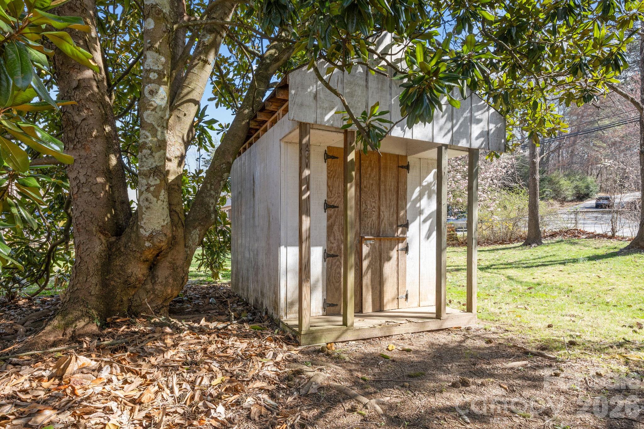 615 Rose Hill Road — Asheville
