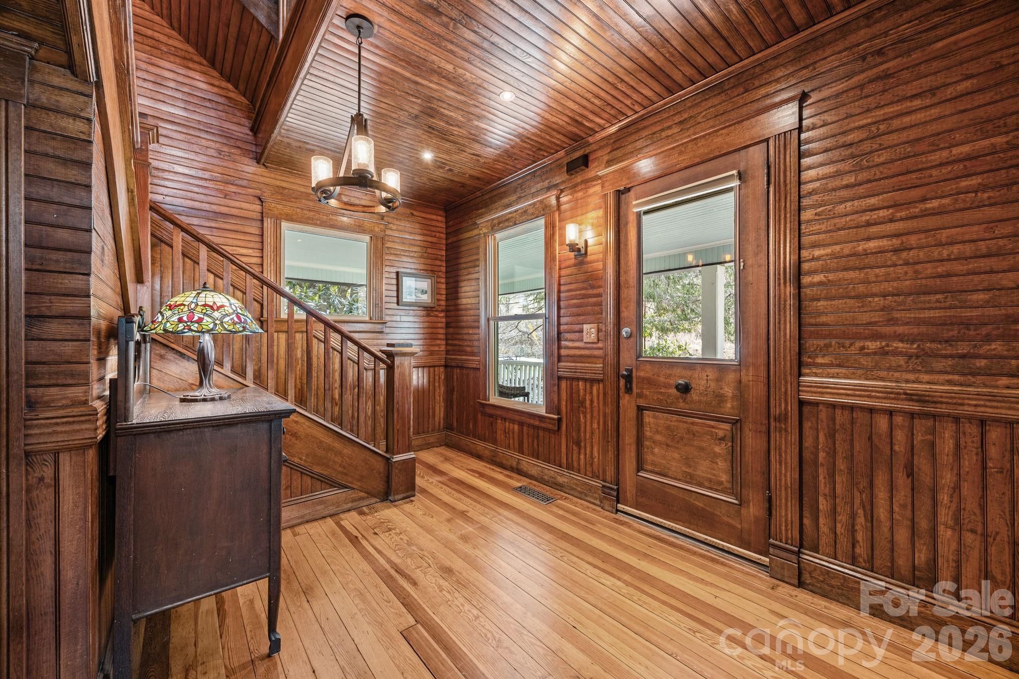 615 Rose Hill Road — Asheville