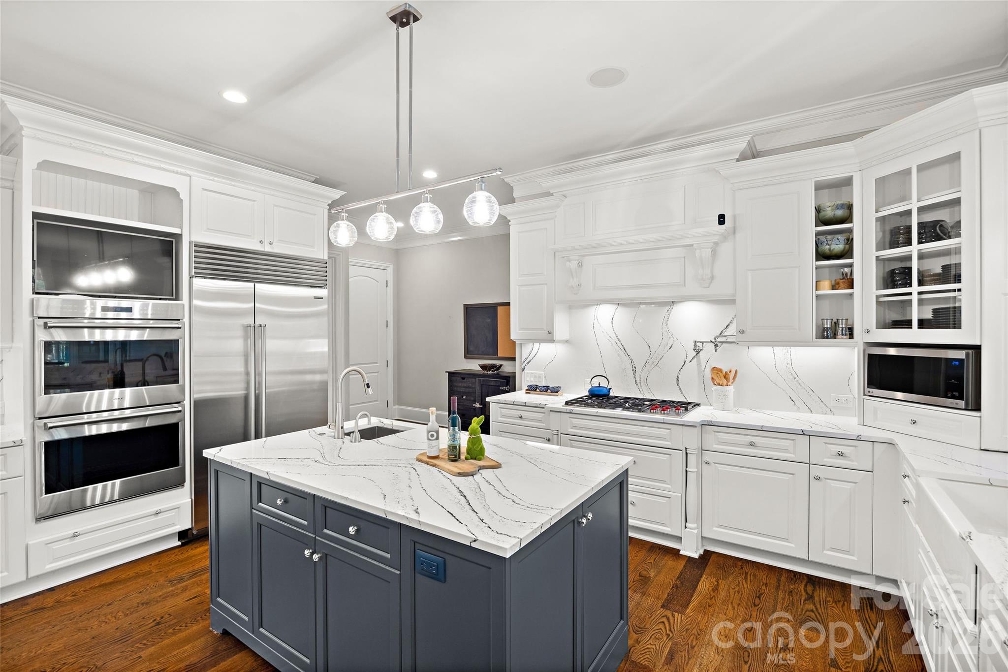 2095 Kings Manor Drive — Weddington