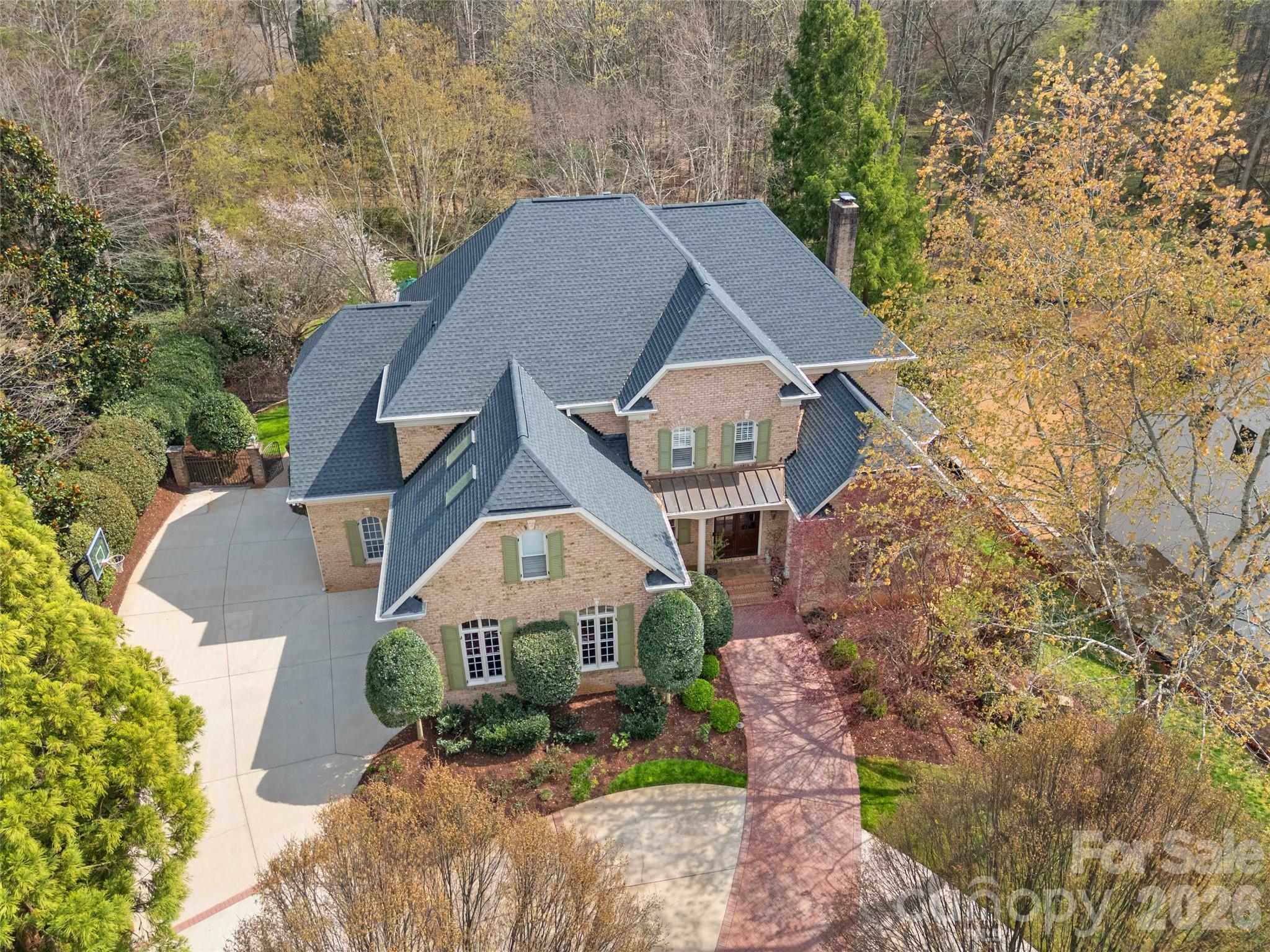 2095 Kings Manor Drive — Weddington