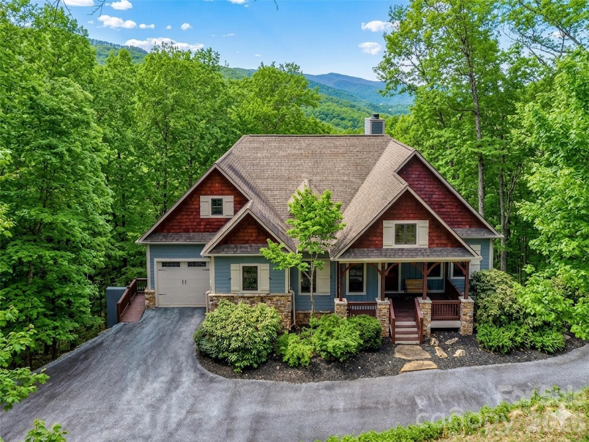 130 Cross Vine Drive — Tuckasegee