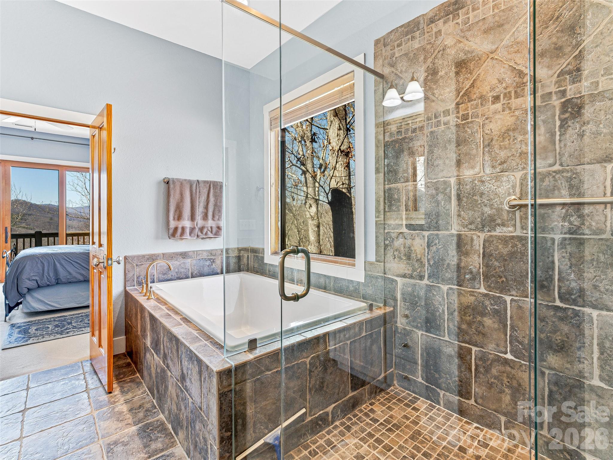 130 Cross Vine Drive — Tuckasegee