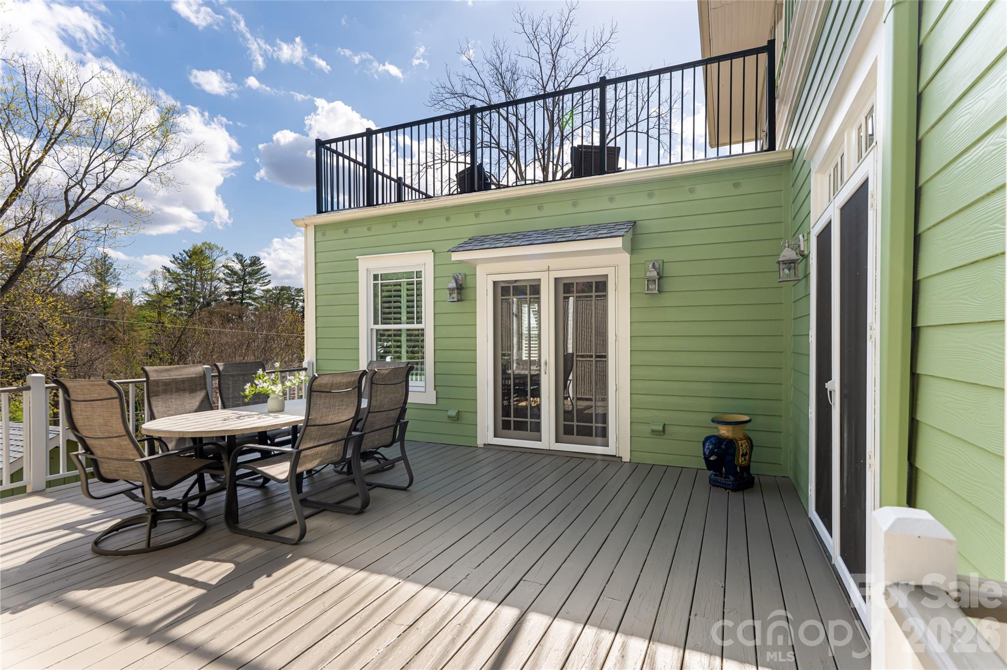 18 Edgemont Road — Asheville
