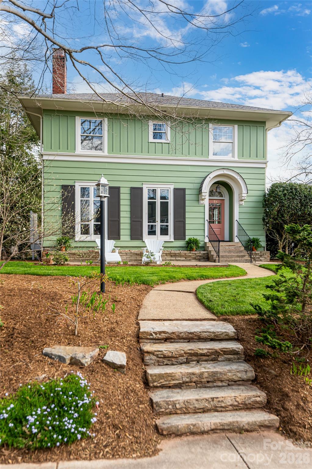 18 Edgemont Road — Asheville