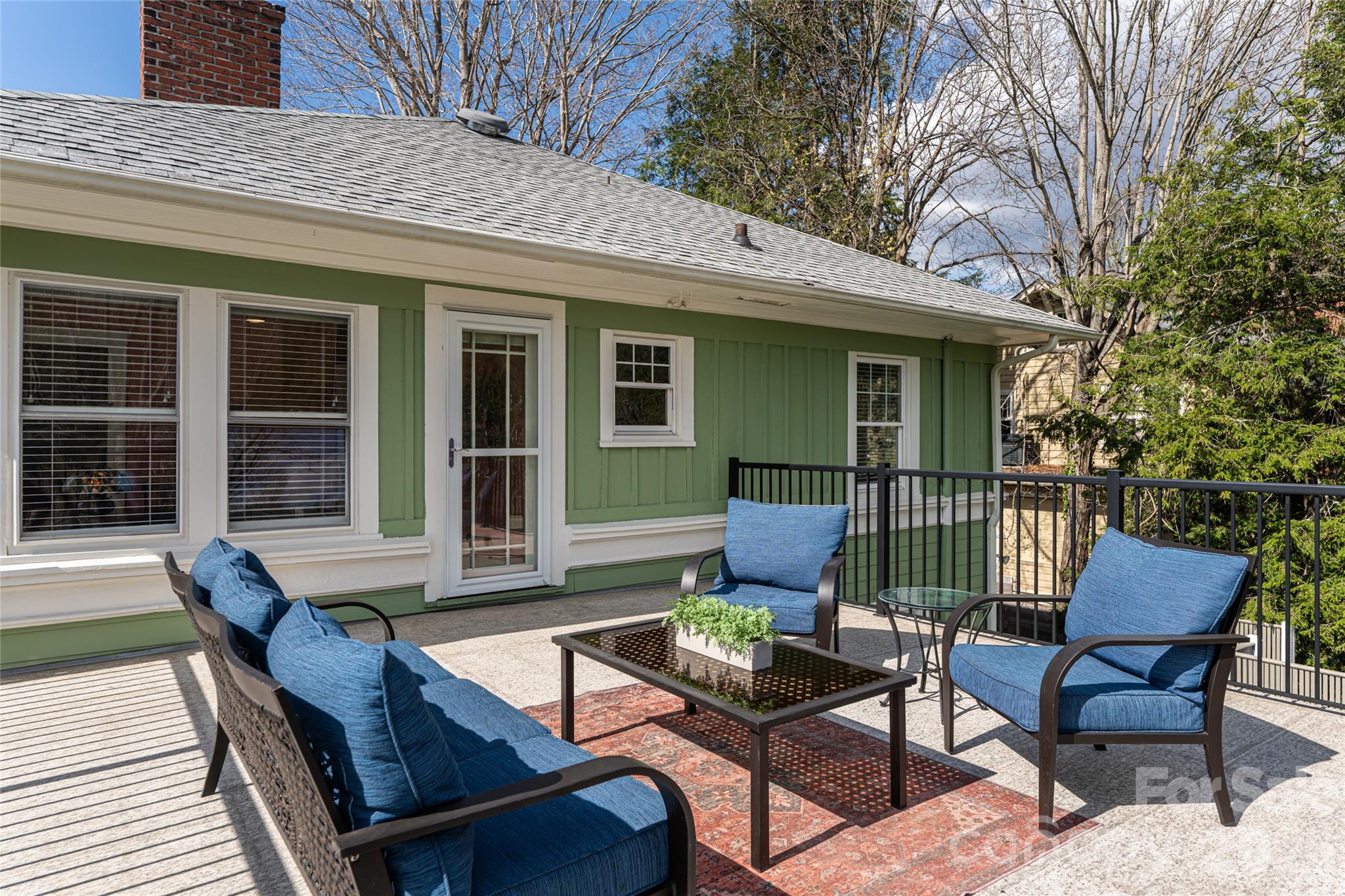 18 Edgemont Road — Asheville