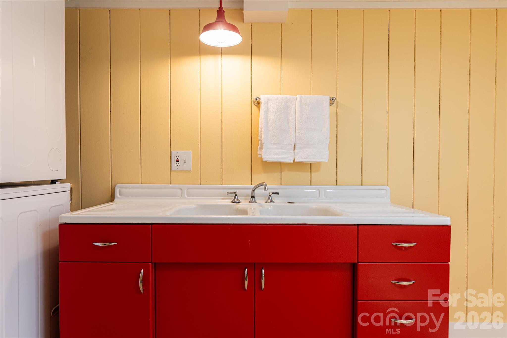 18 Edgemont Road — Asheville