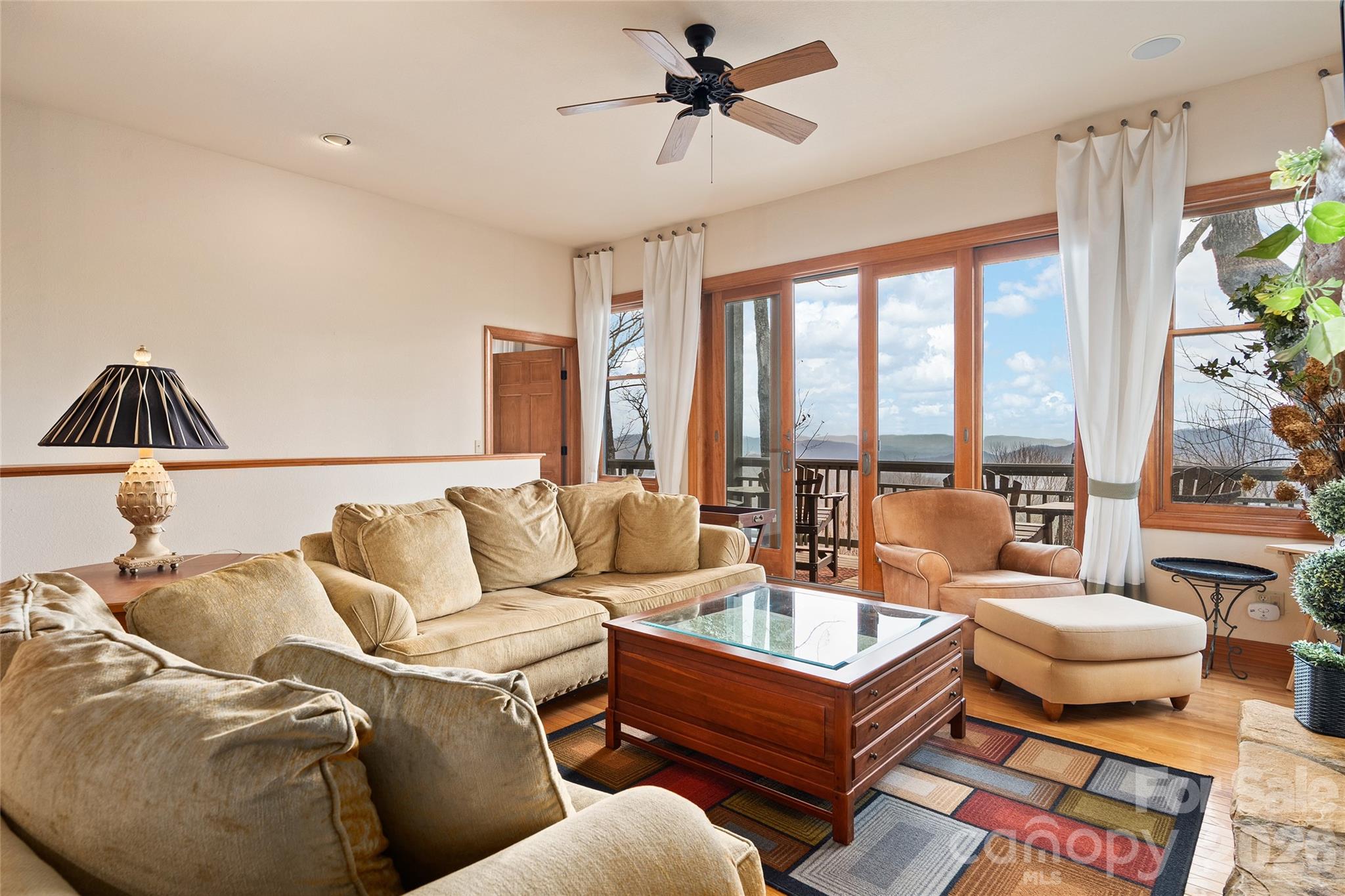 121 Stoney Falls Loop #E4 — Burnsville