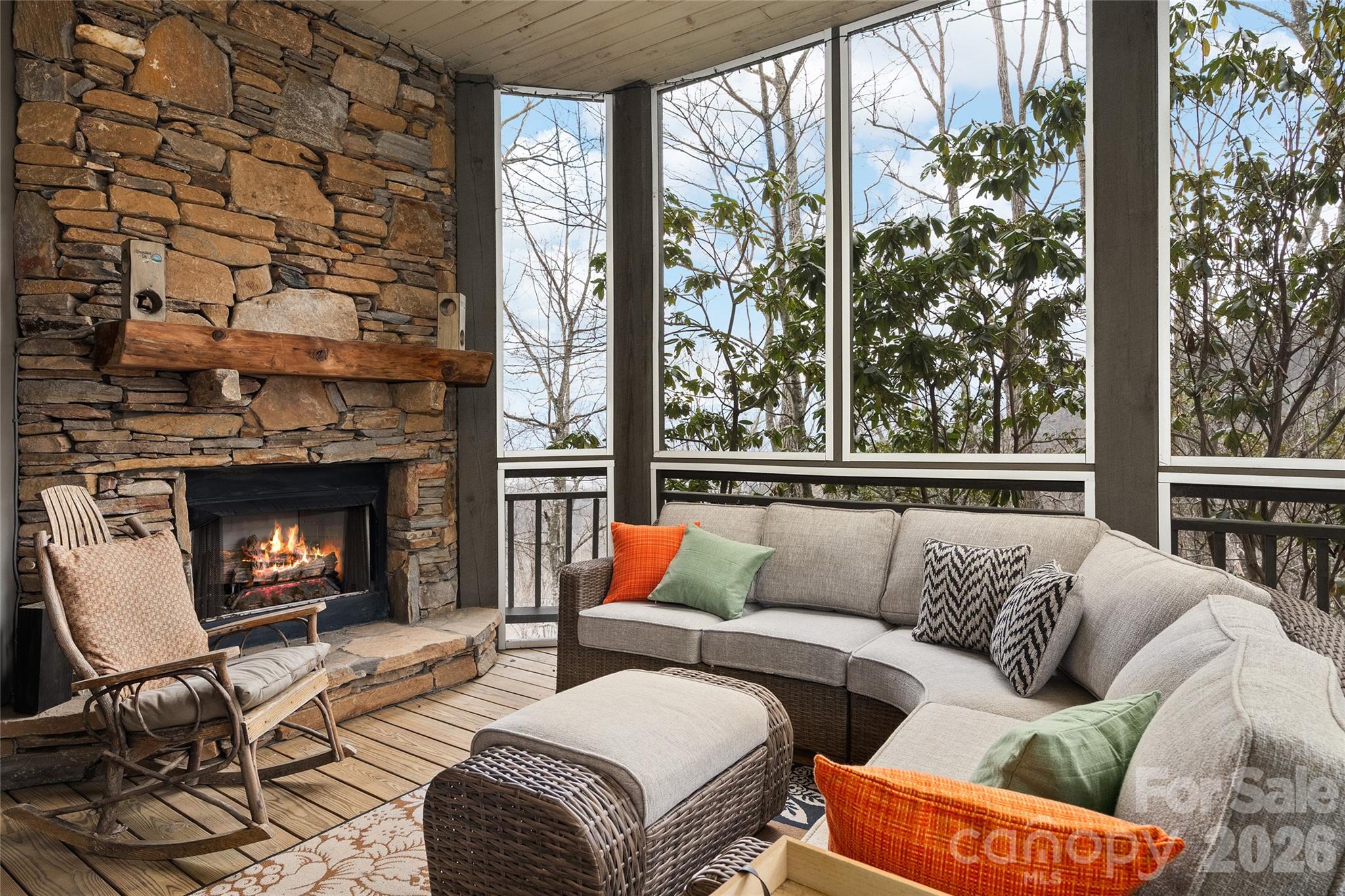 121 Stoney Falls Loop #E4 — Burnsville