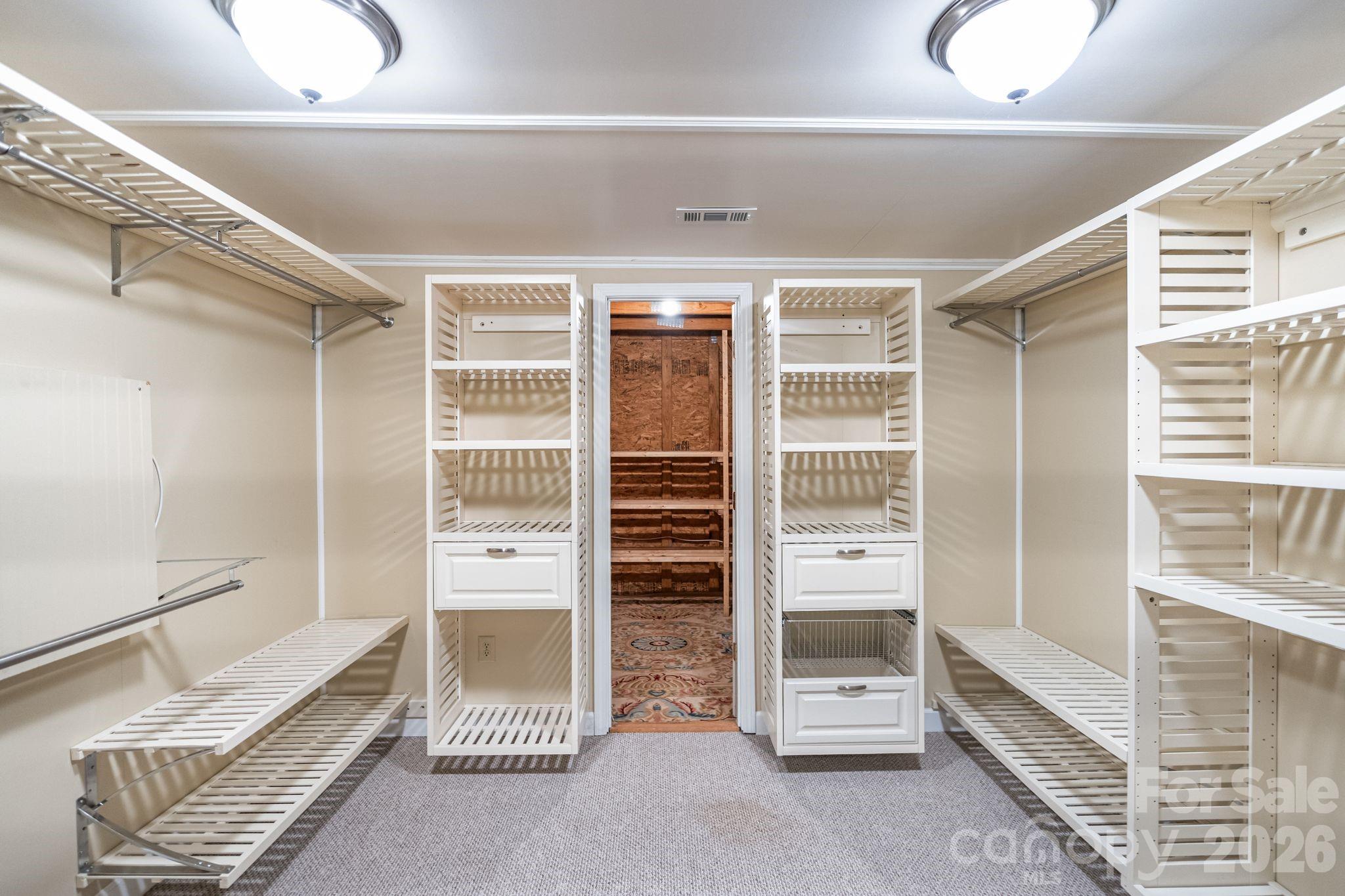 182 Broadview Circle — Mooresville