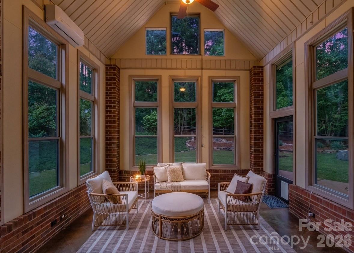 182 Broadview Circle — Mooresville