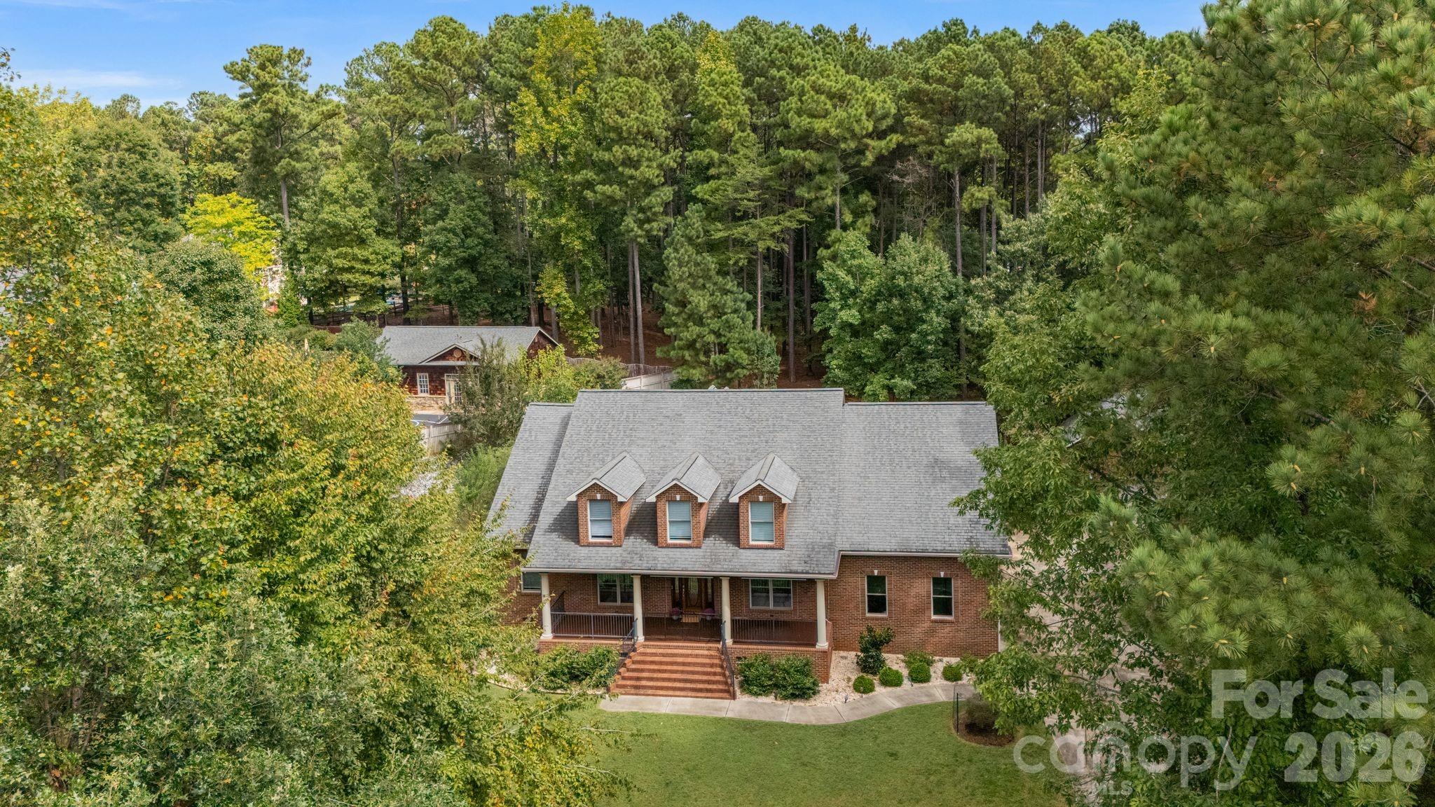 182 Broadview Circle — Mooresville