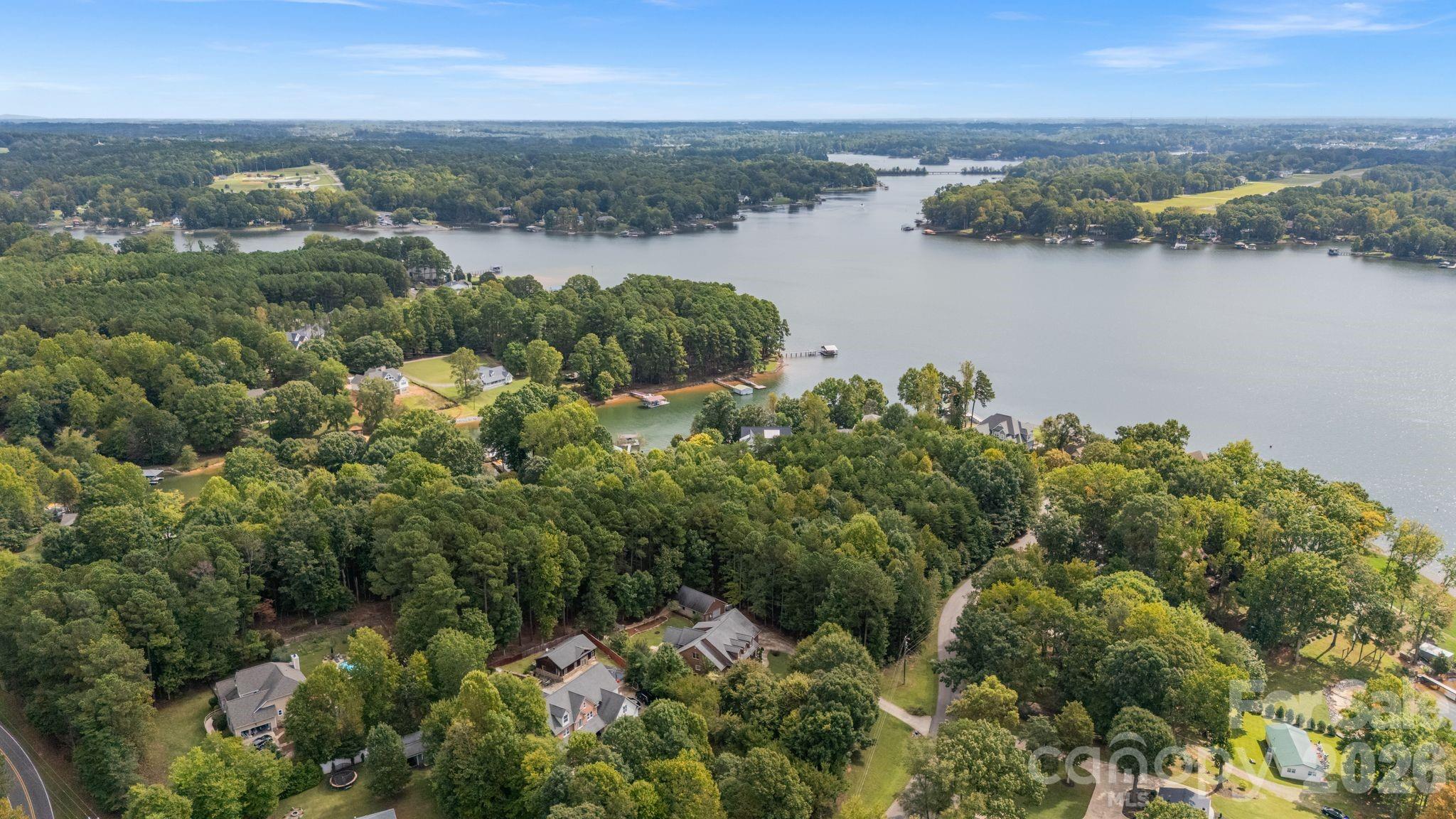 182 Broadview Circle — Mooresville
