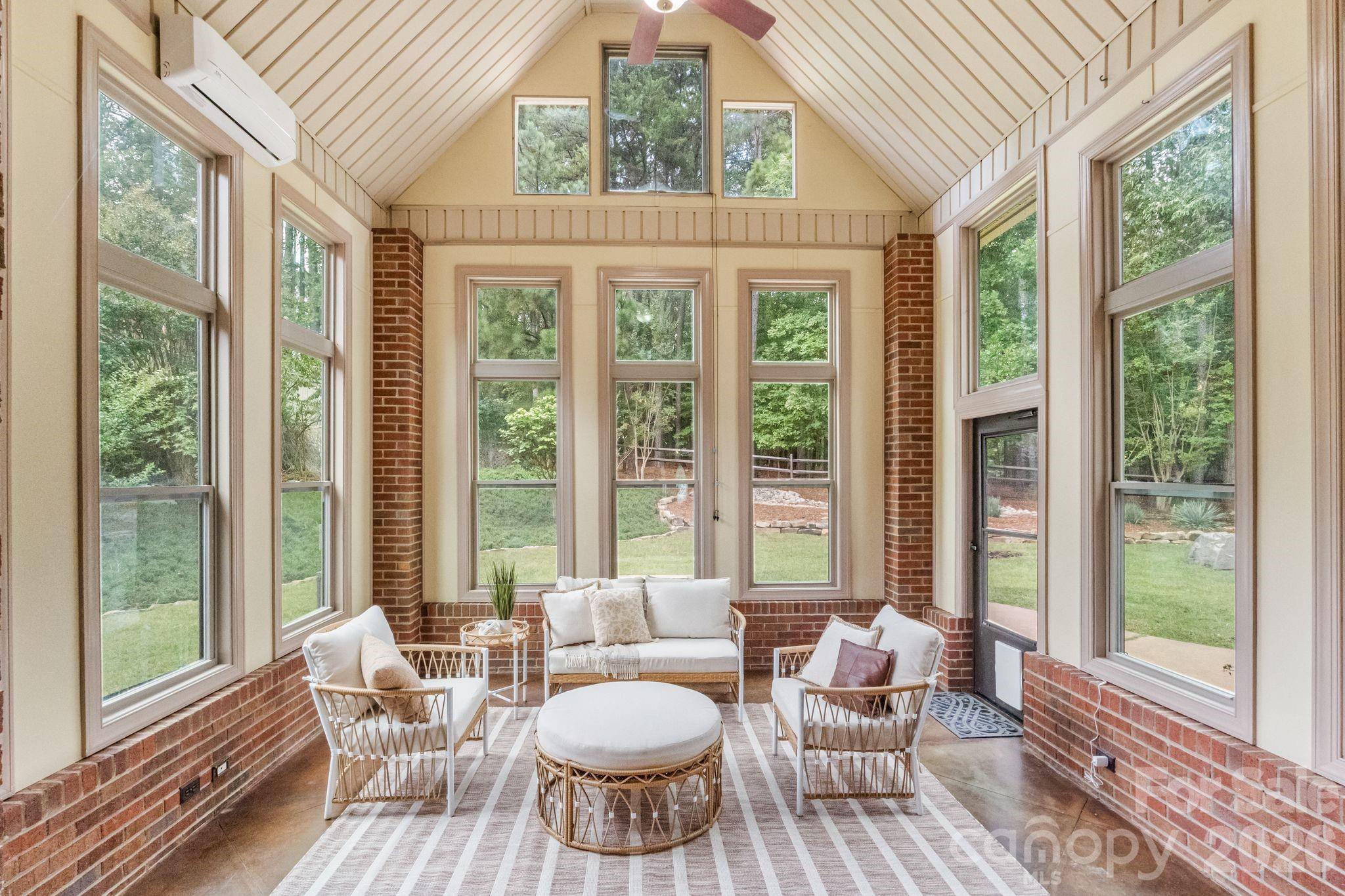 182 Broadview Circle — Mooresville