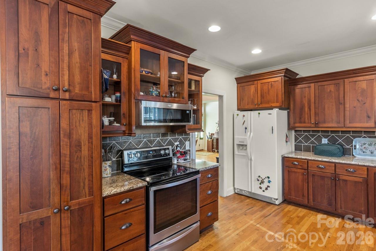 557 Luther Drive — Iron Station