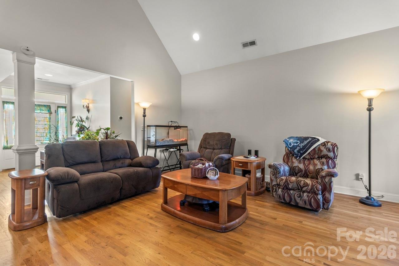 557 Luther Drive — Iron Station