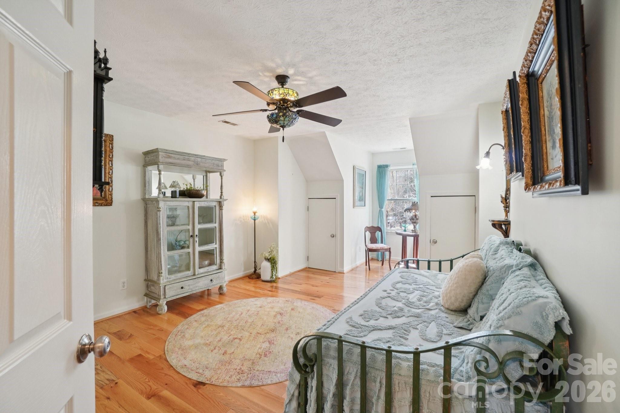 4005 Little River Road — Hendersonville
