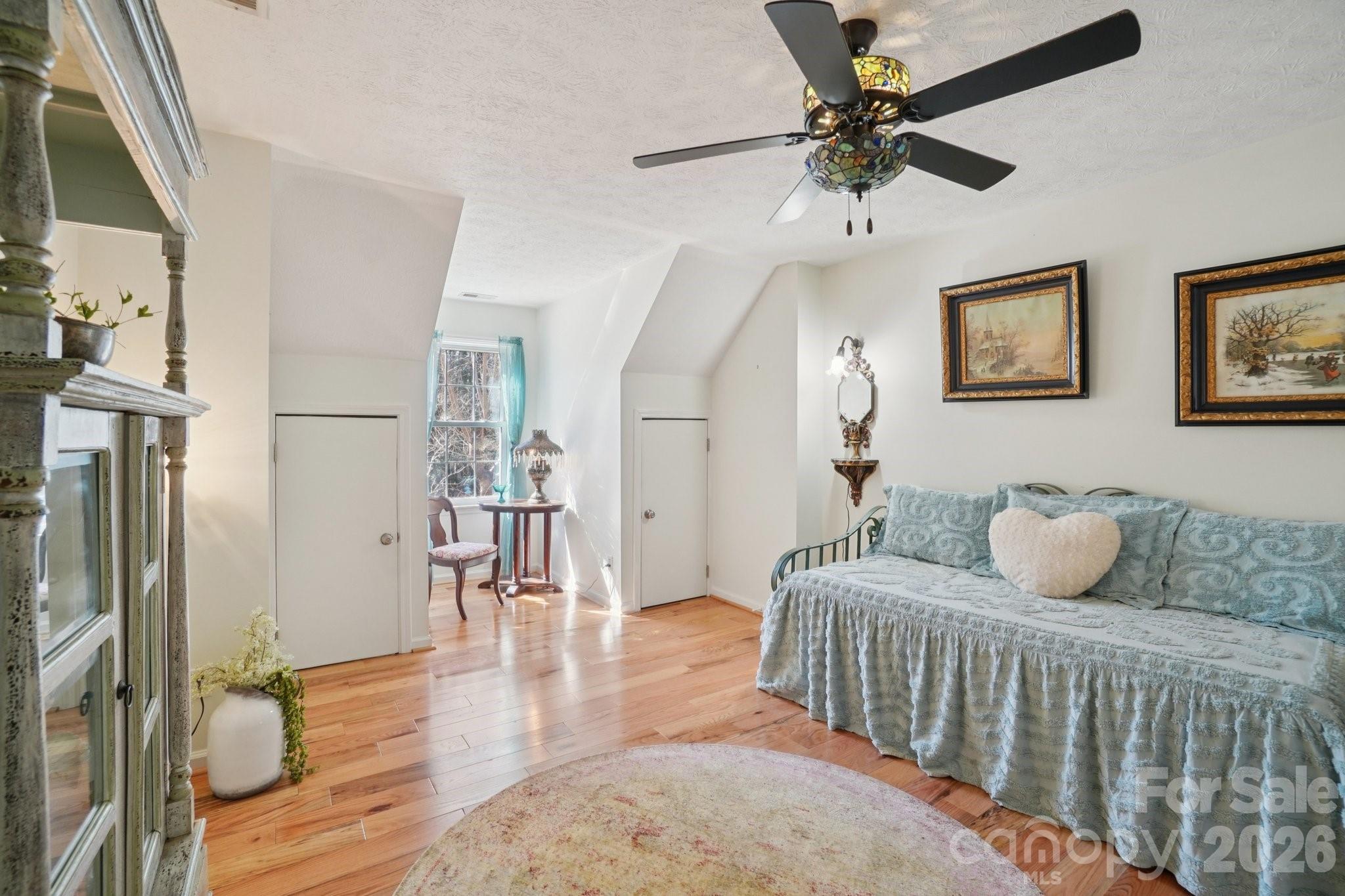4005 Little River Road — Hendersonville