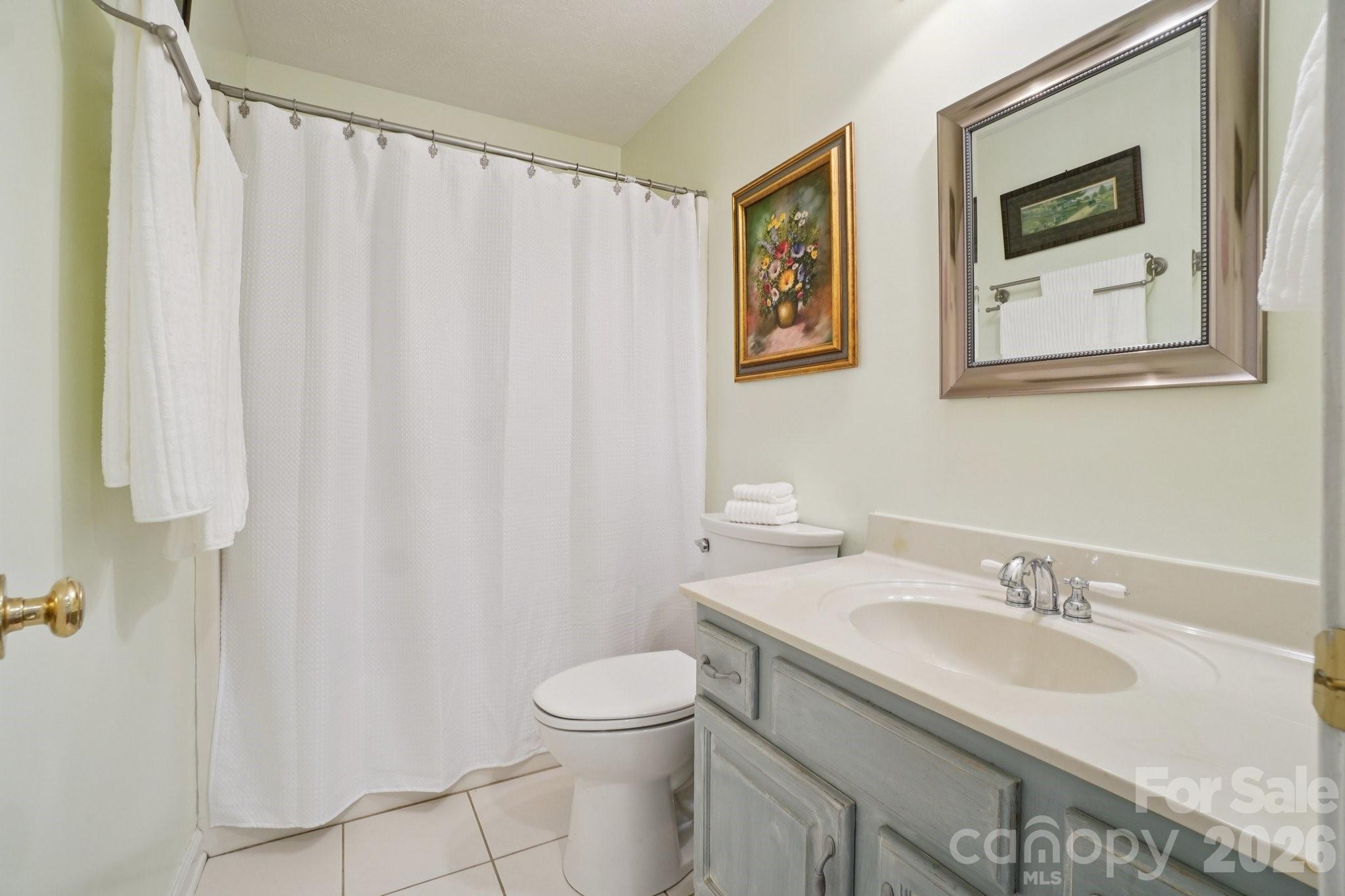 4005 Little River Road — Hendersonville