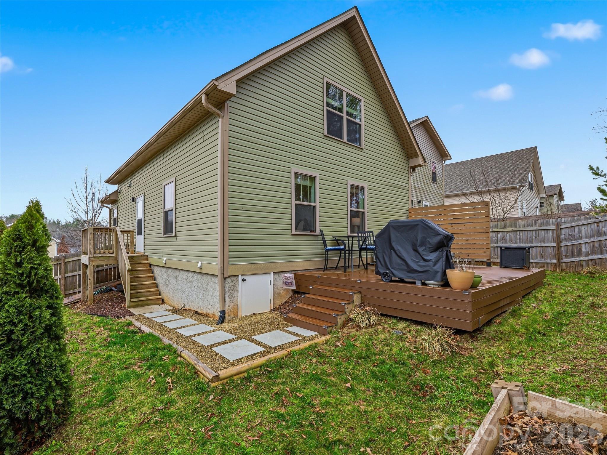 21 Yarrow Meadow Road — Weaverville