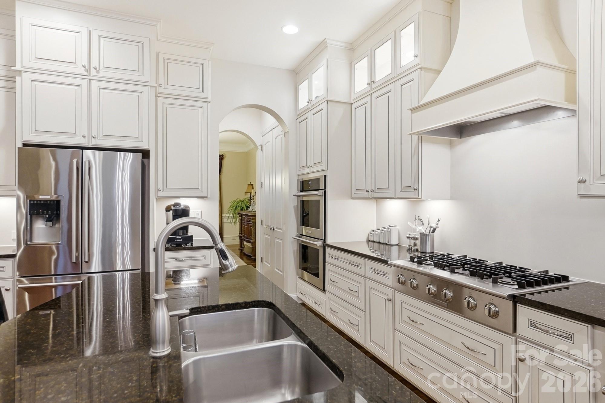 10018 Dressage Lane — Midland