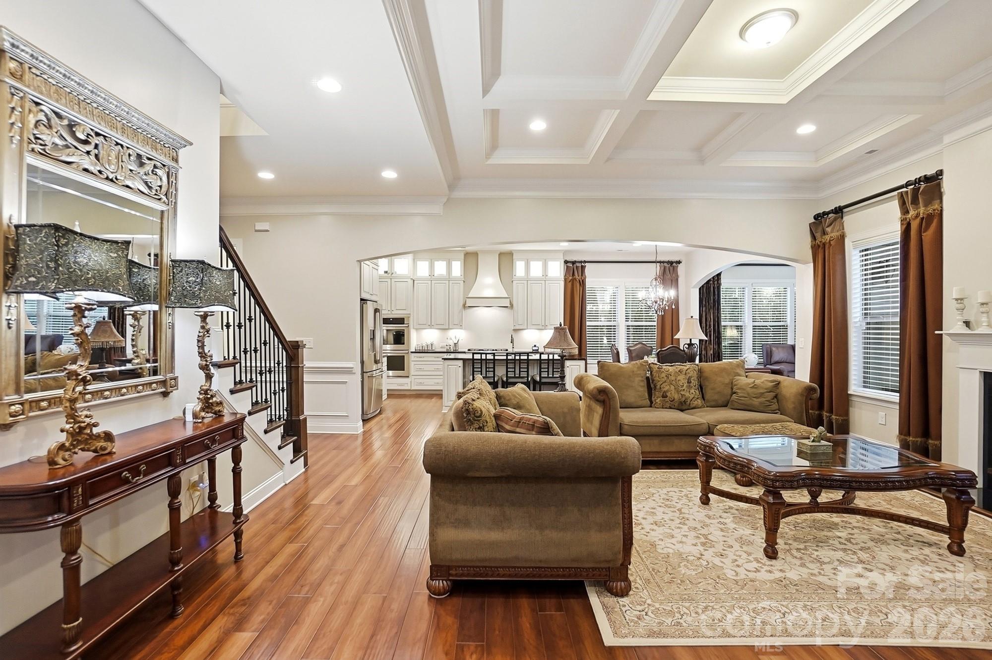 10018 Dressage Lane — Midland