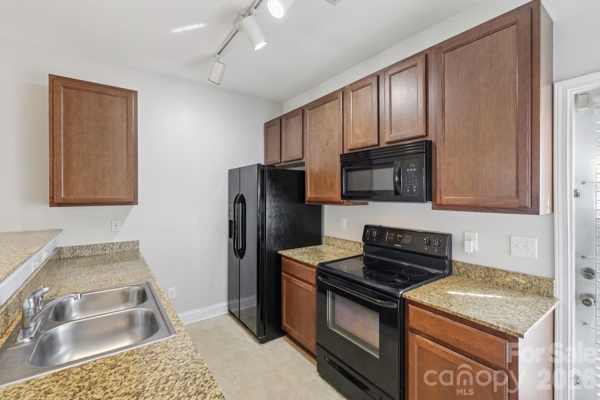12720 Livengood Lane — Charlotte