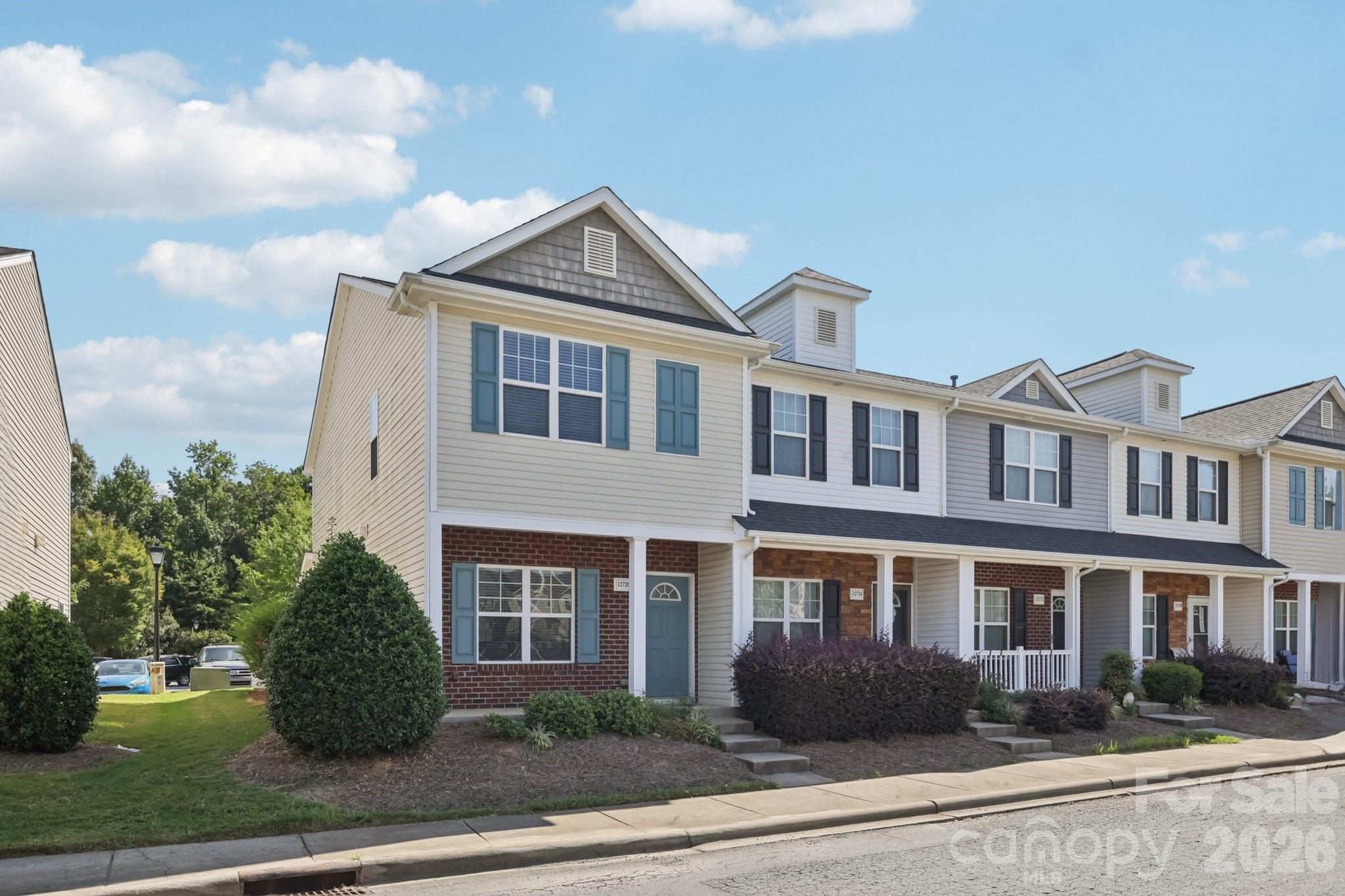 12720 Livengood Lane — Charlotte
