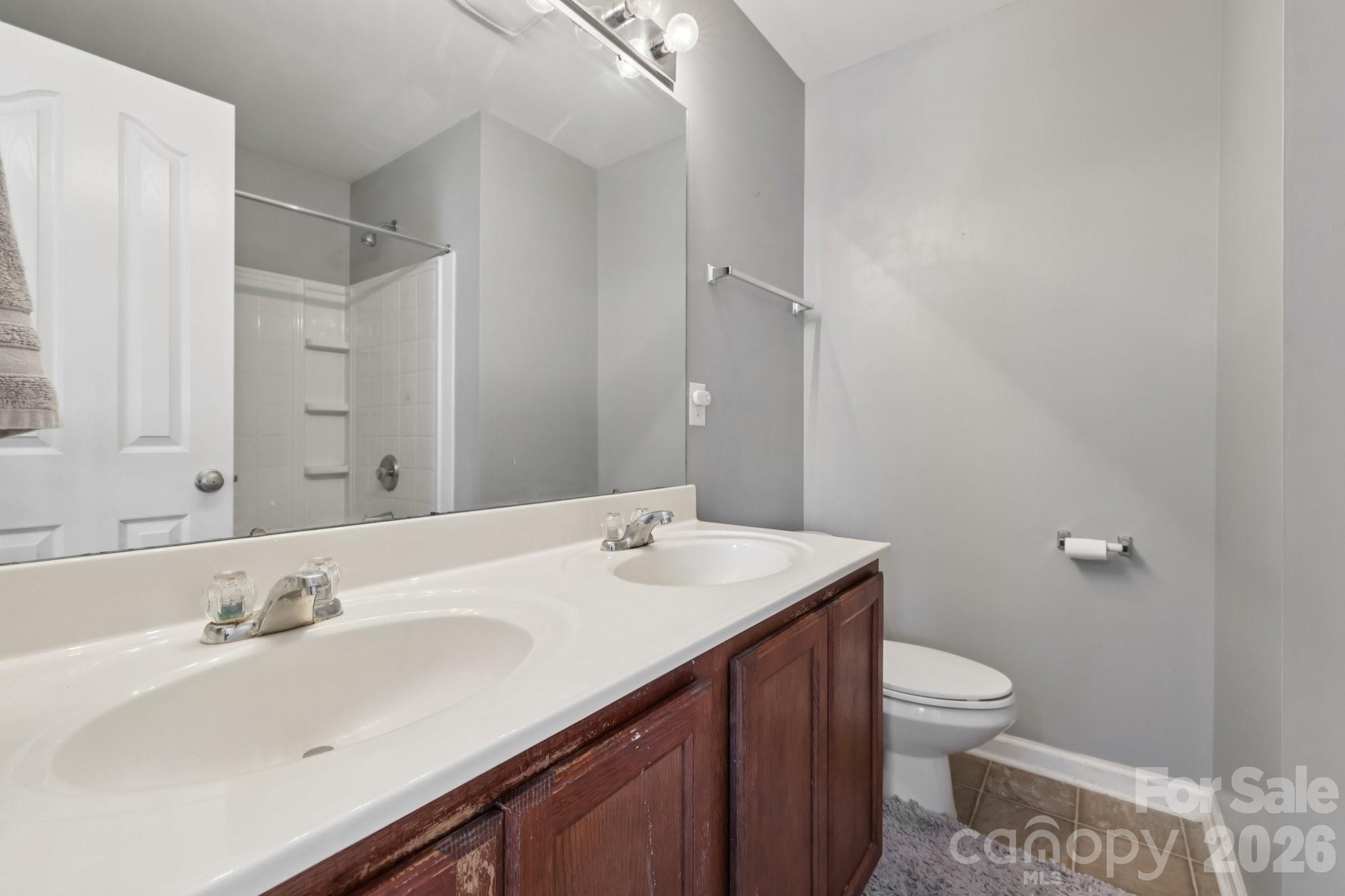 12720 Livengood Lane — Charlotte