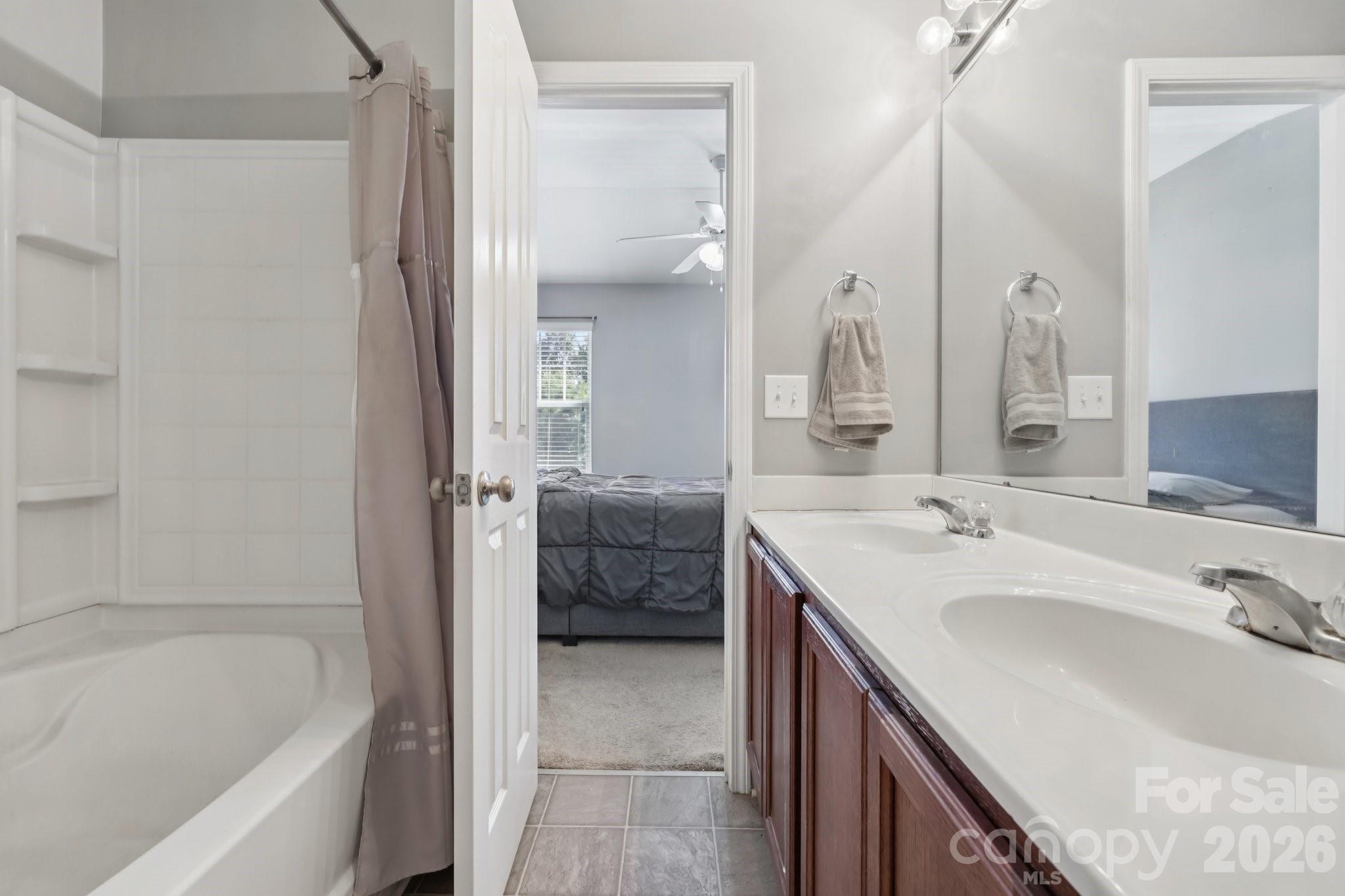 12720 Livengood Lane — Charlotte