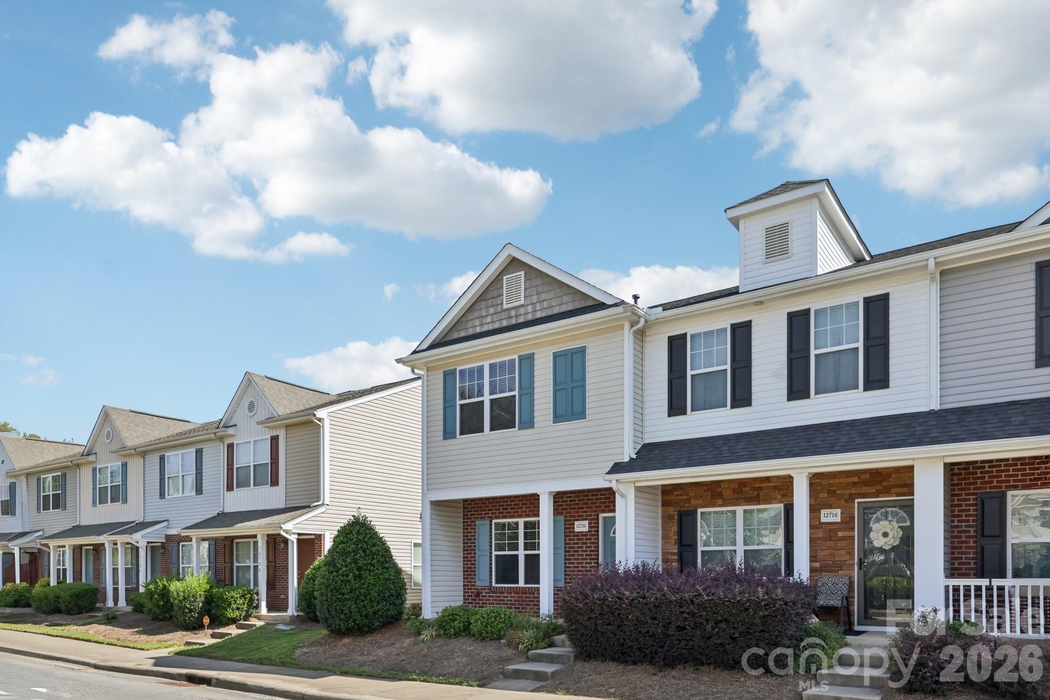 12720 Livengood Lane — Charlotte