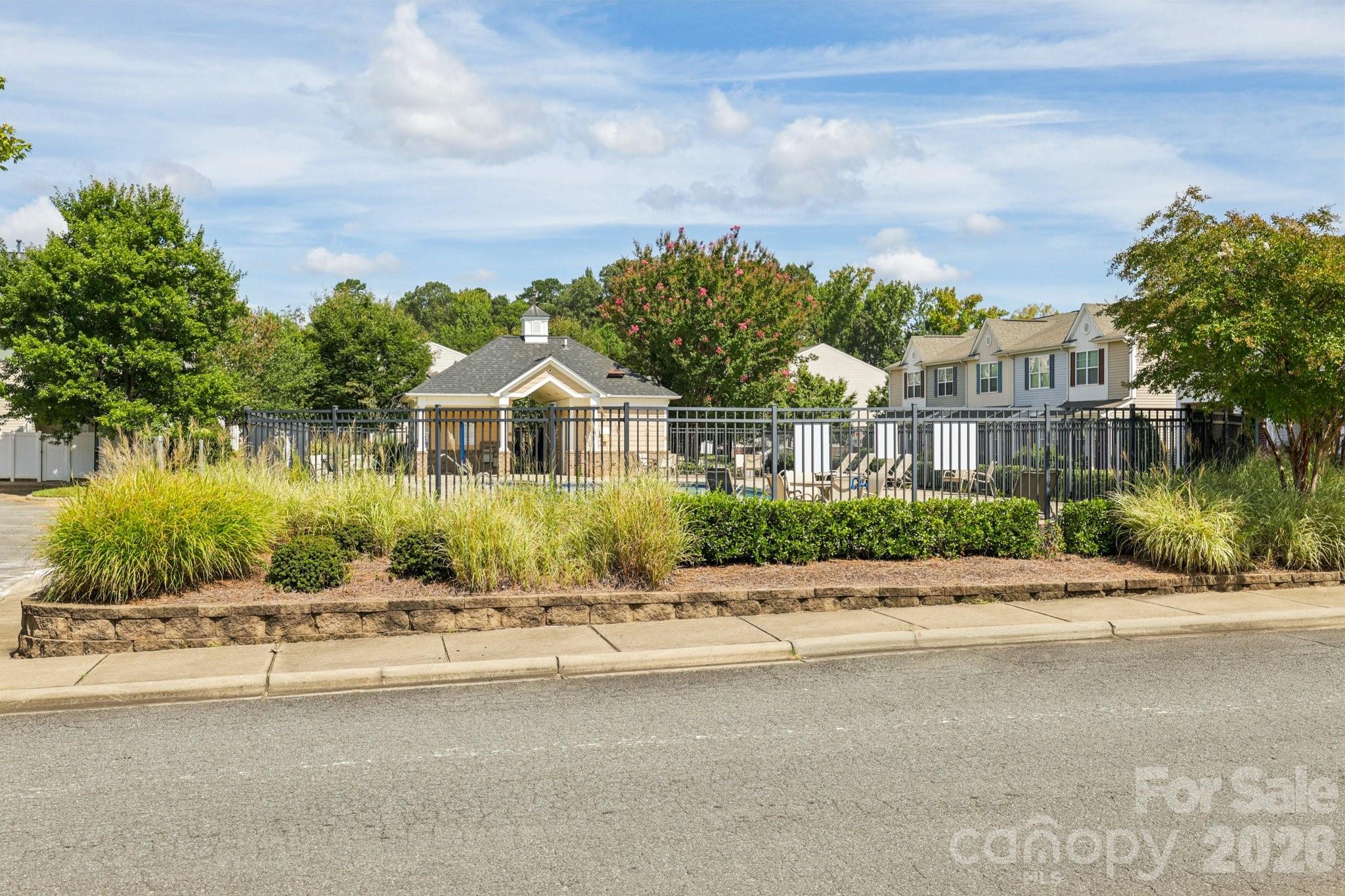 12720 Livengood Lane — Charlotte