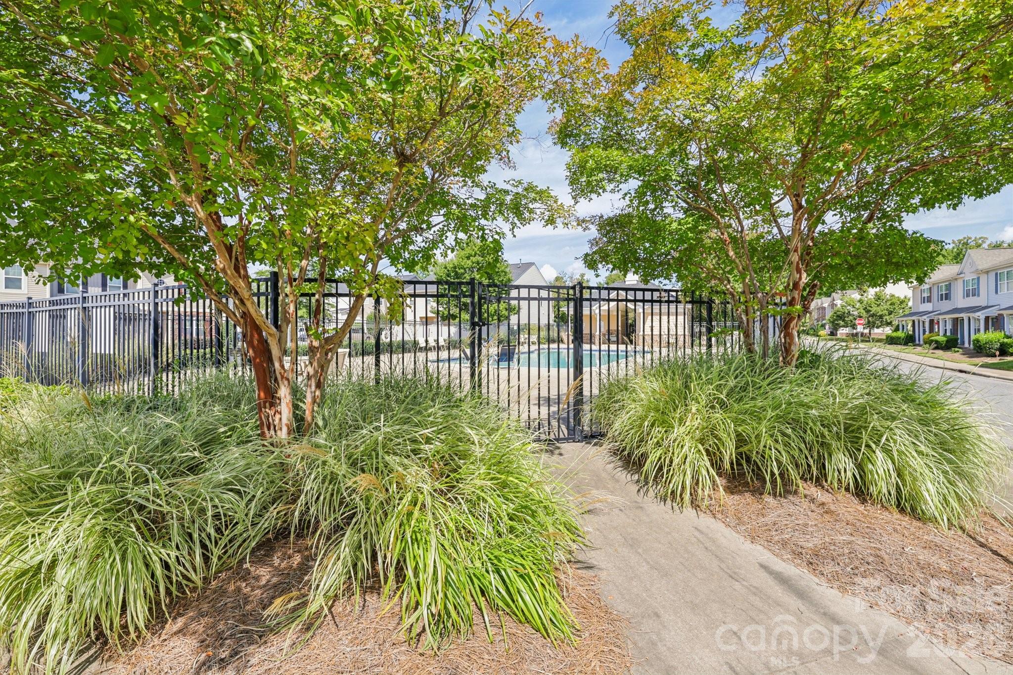 12720 Livengood Lane — Charlotte
