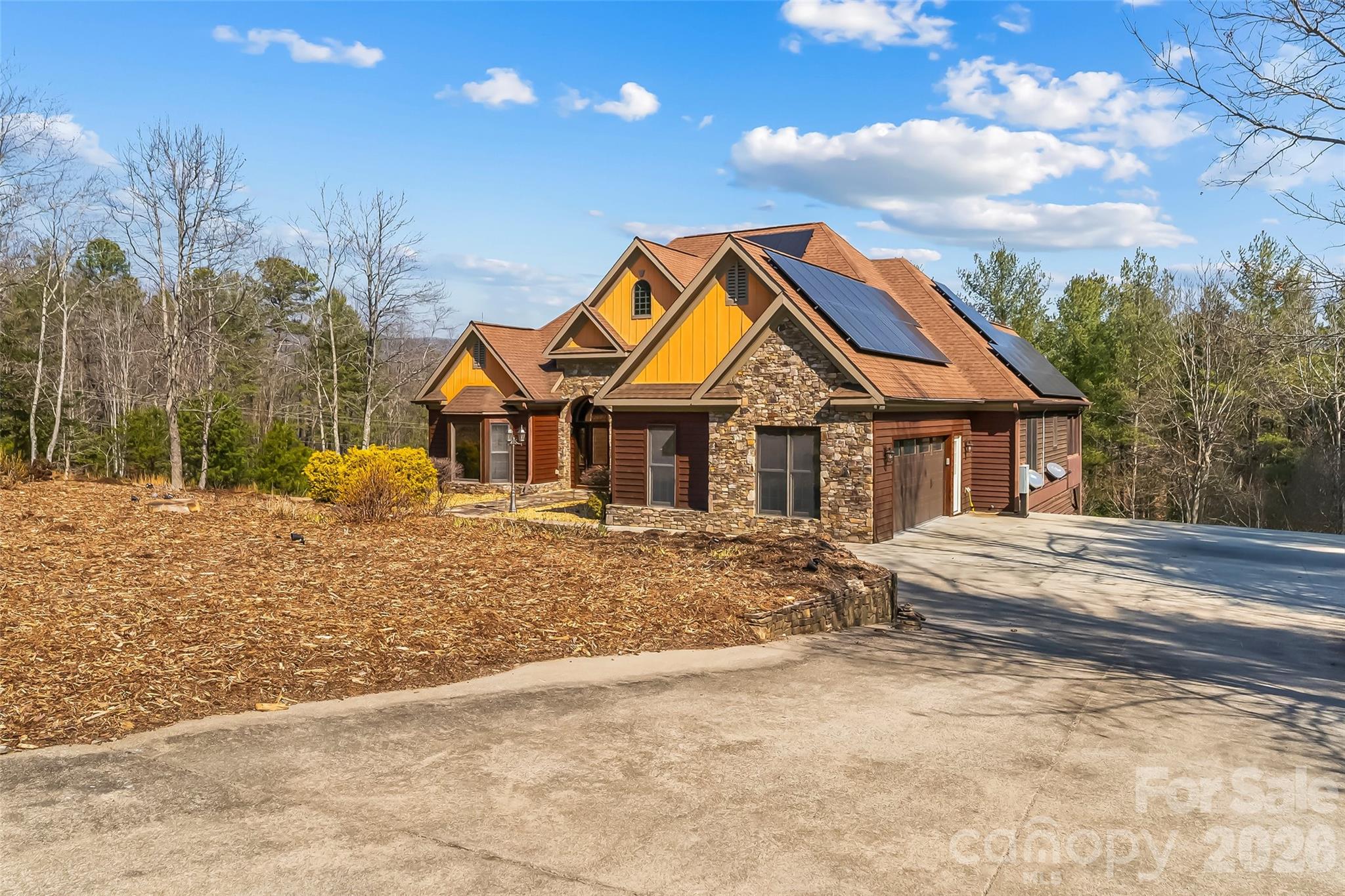 293 Bear Cliff Drive — Nebo