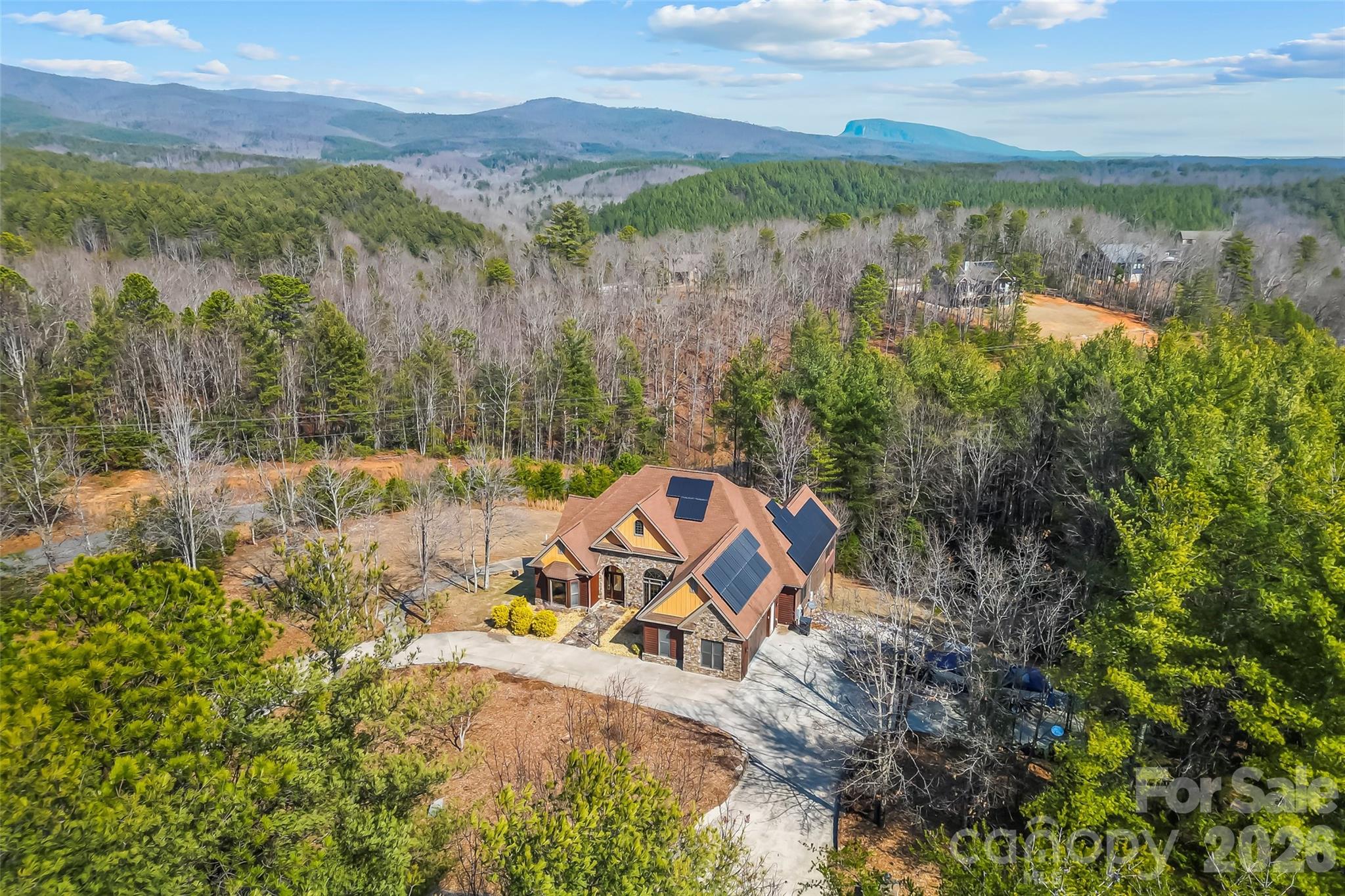 293 Bear Cliff Drive — Nebo