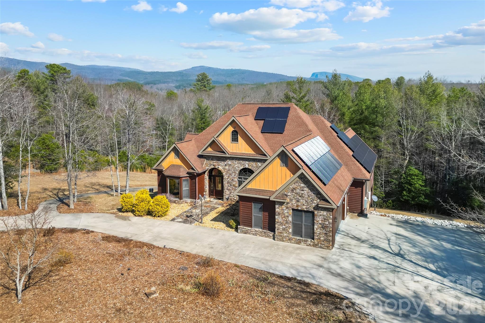 293 Bear Cliff Drive — Nebo