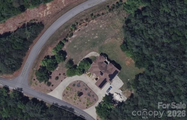 293 Bear Cliff Drive — Nebo