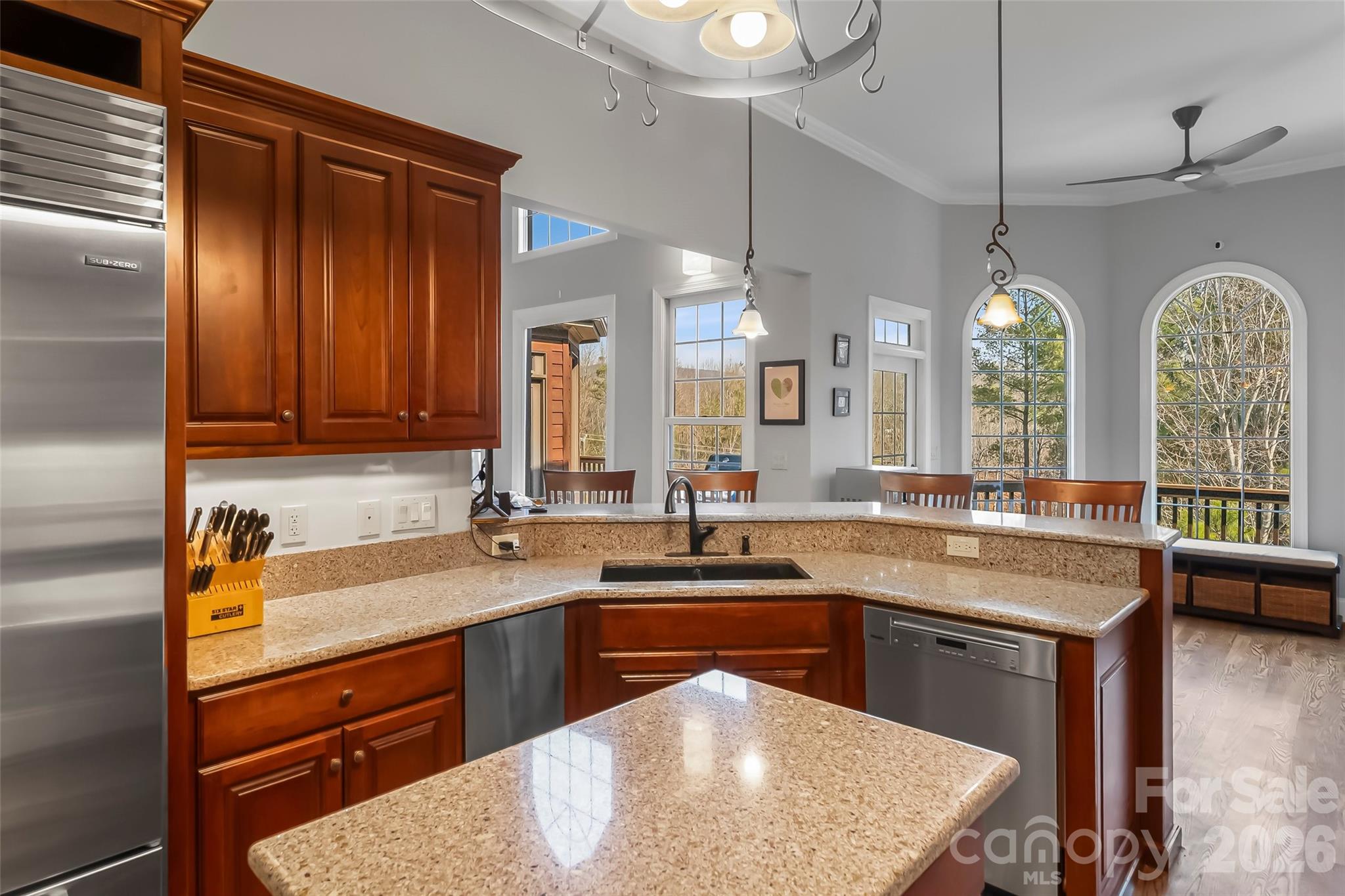 293 Bear Cliff Drive — Nebo