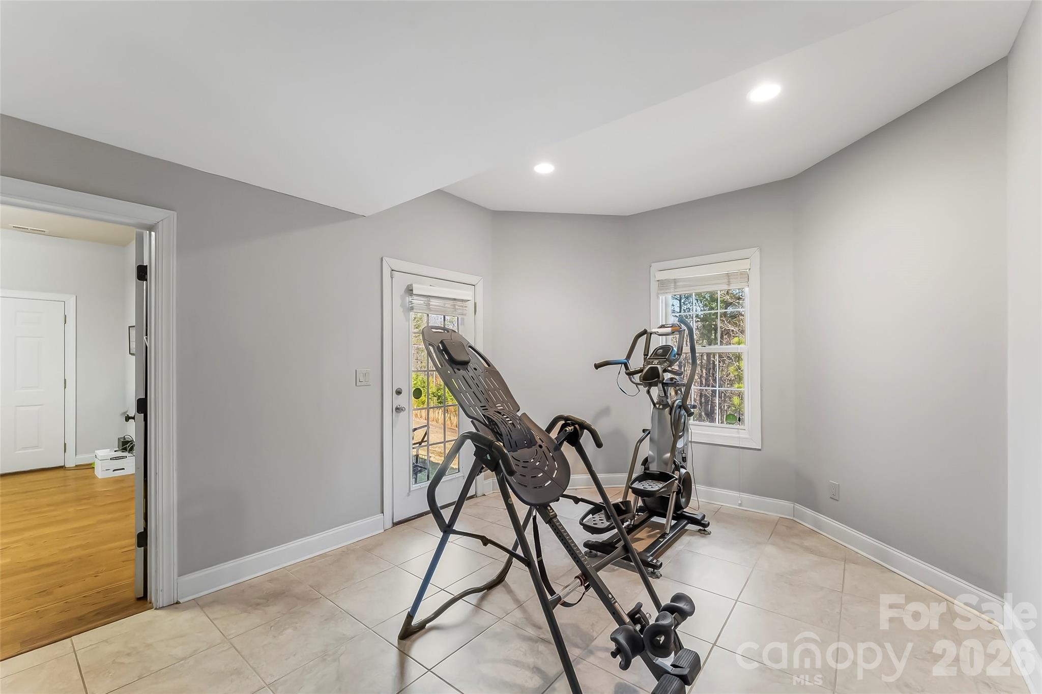 293 Bear Cliff Drive — Nebo
