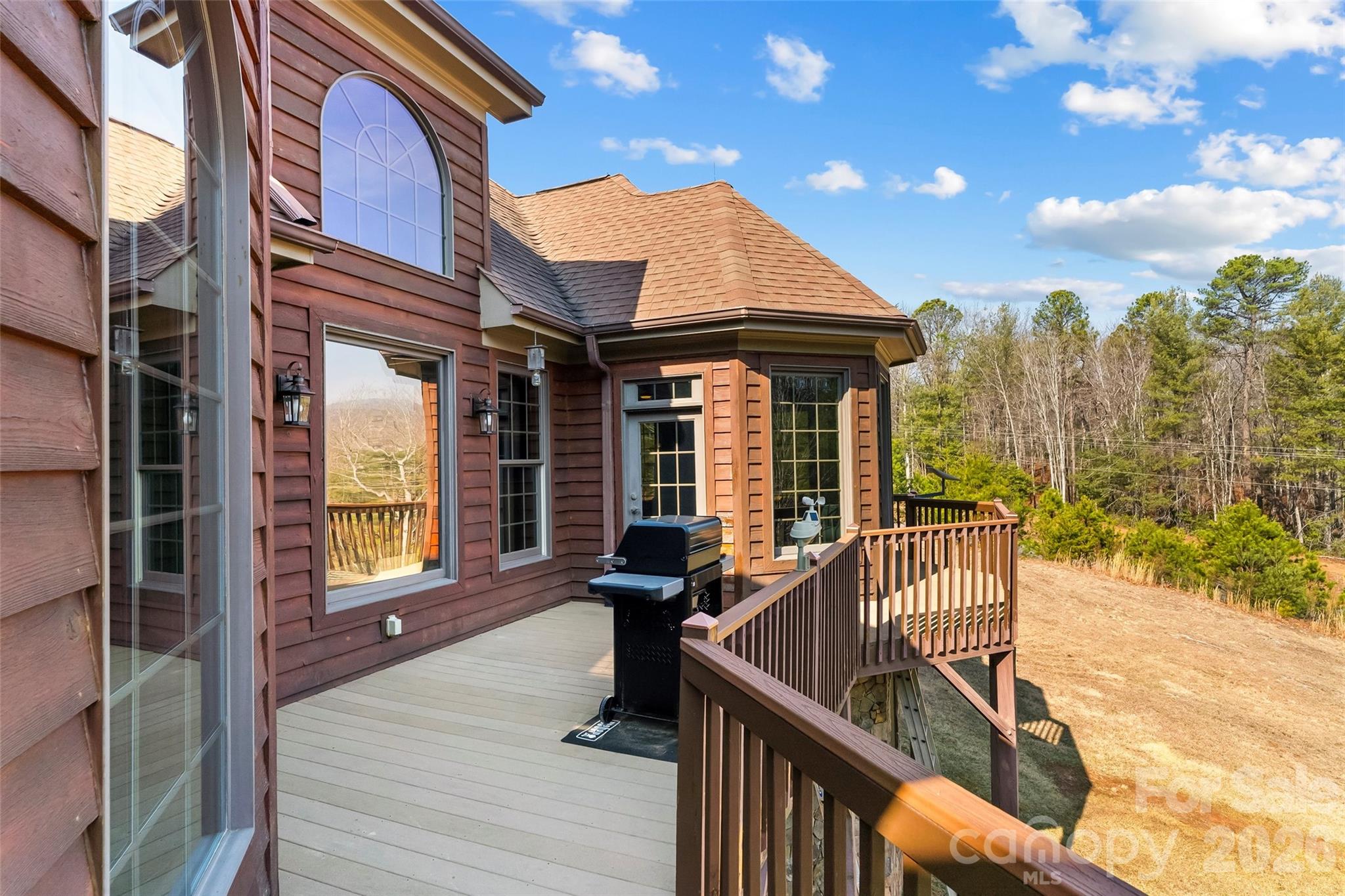 293 Bear Cliff Drive — Nebo