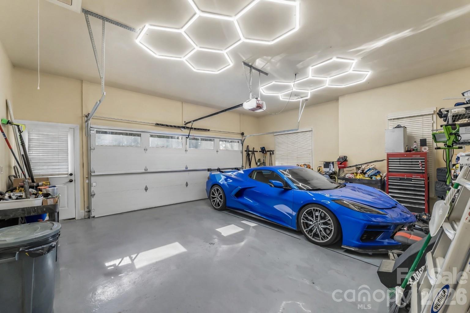 293 Bear Cliff Drive — Nebo